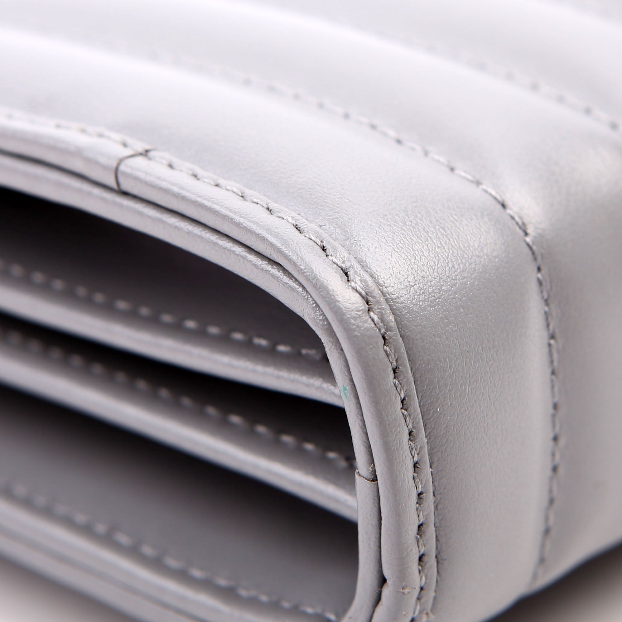 474575 Marmont Aria Chain Wallet Grey