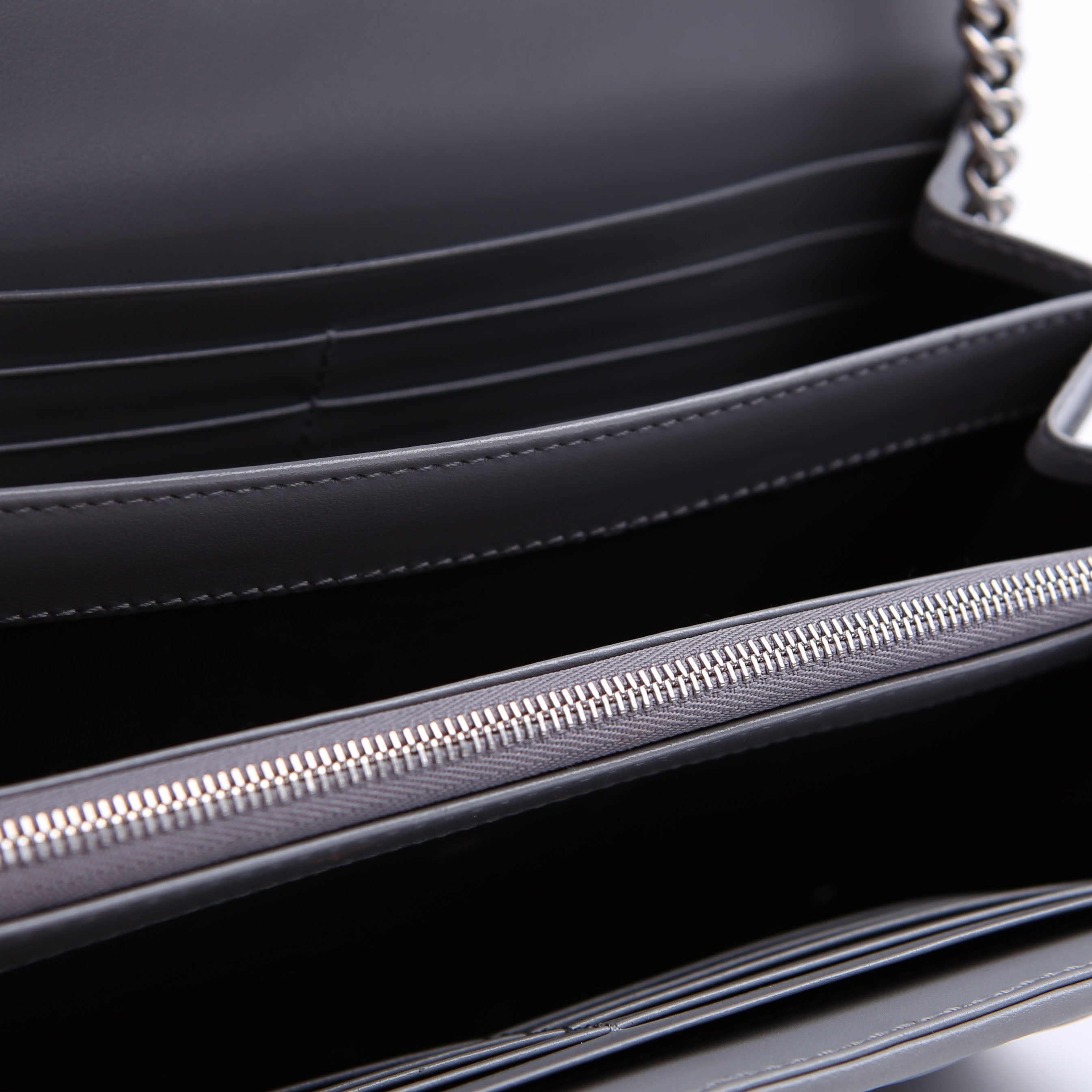 474575 Marmont Aria Chain Wallet Grey