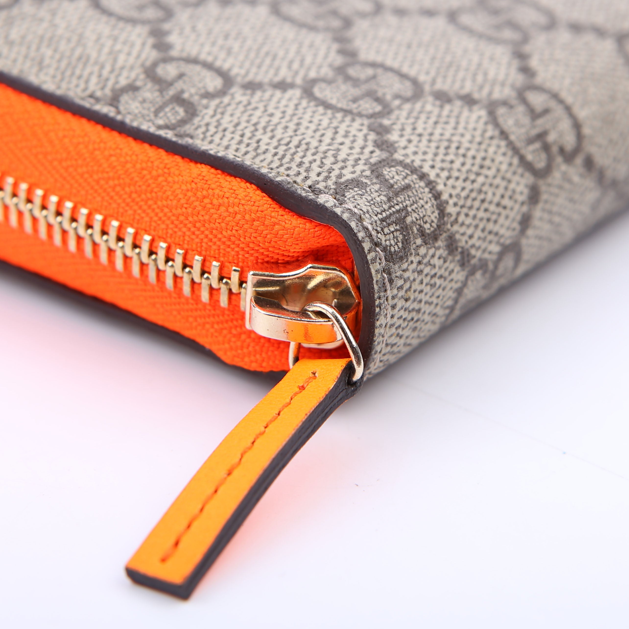323224 GG Supreme Zip Around Wallet Orange