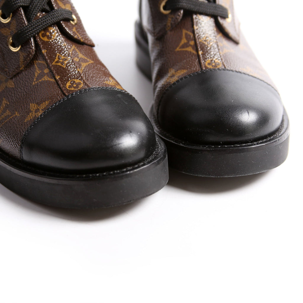 Wonderland Flat Ranger Boots Size 36.5