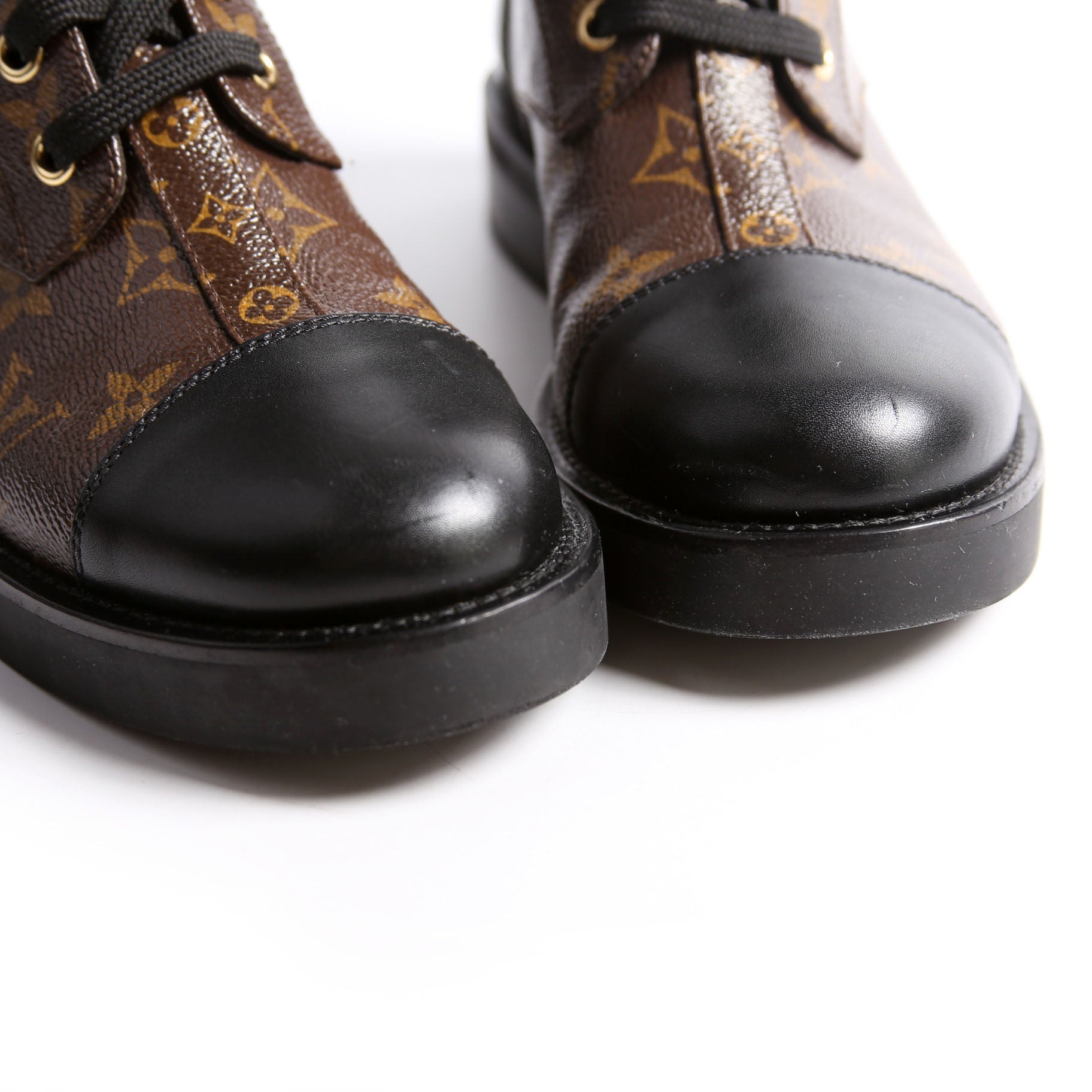 Wonderland Flat Ranger Boots Size 36.5
