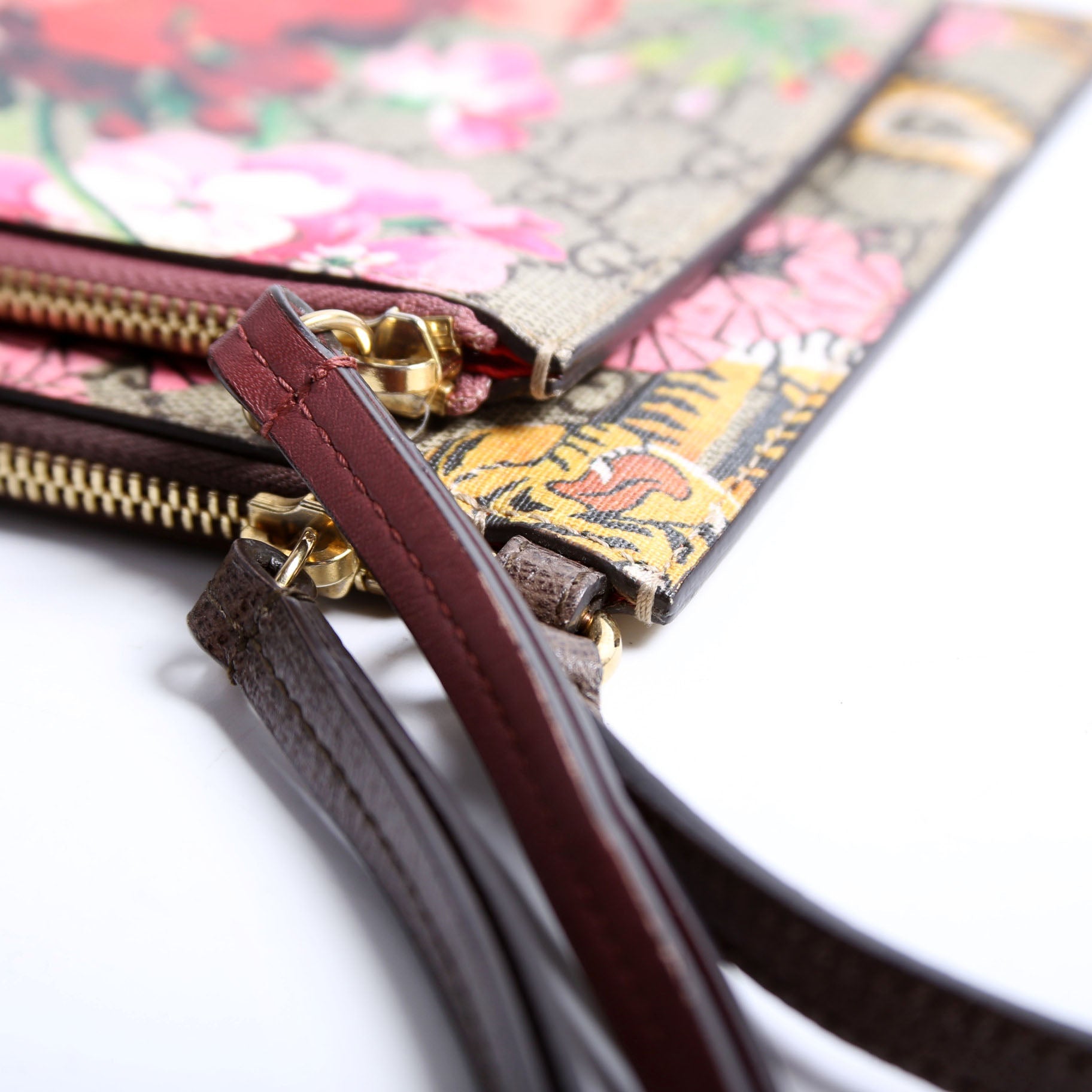 Gucci 454111 GG Supreme Blooms/Bengal Double Zip Shoulder Bag