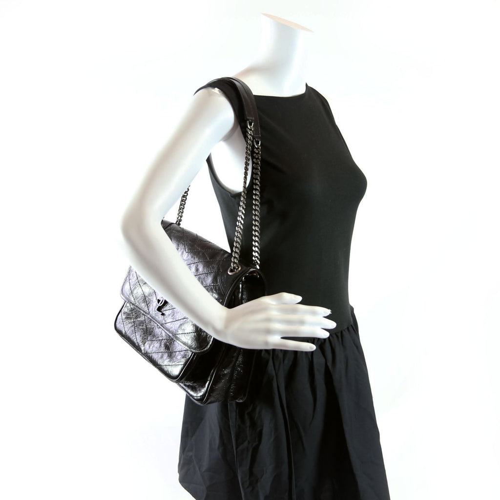 Niki Large Crinkled Leather 633157 Black