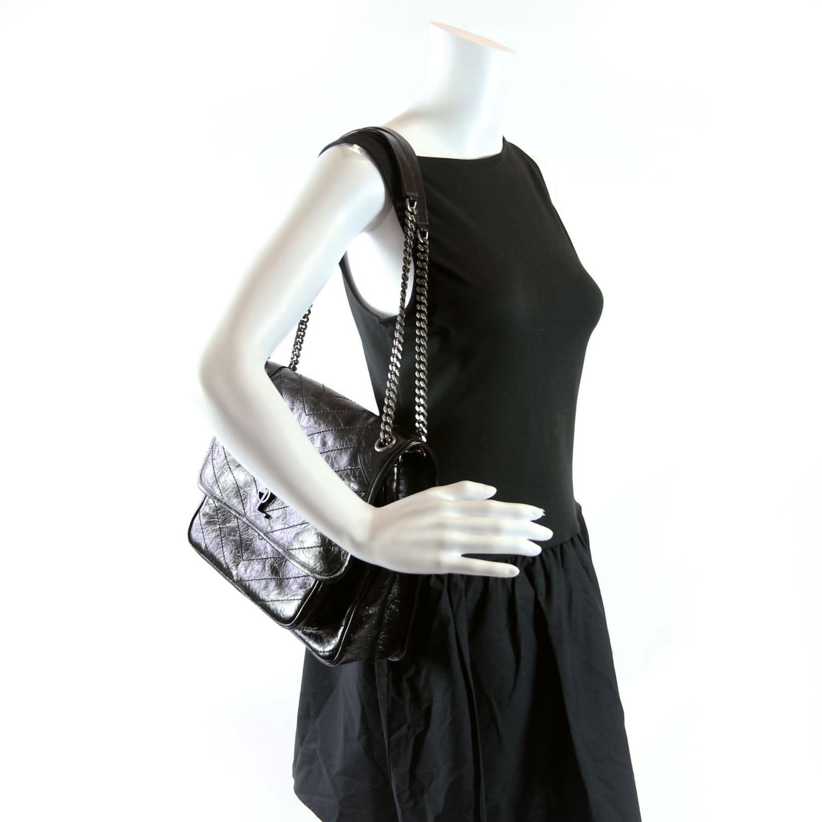 Niki Large Crinkled Leather 633157 Black
