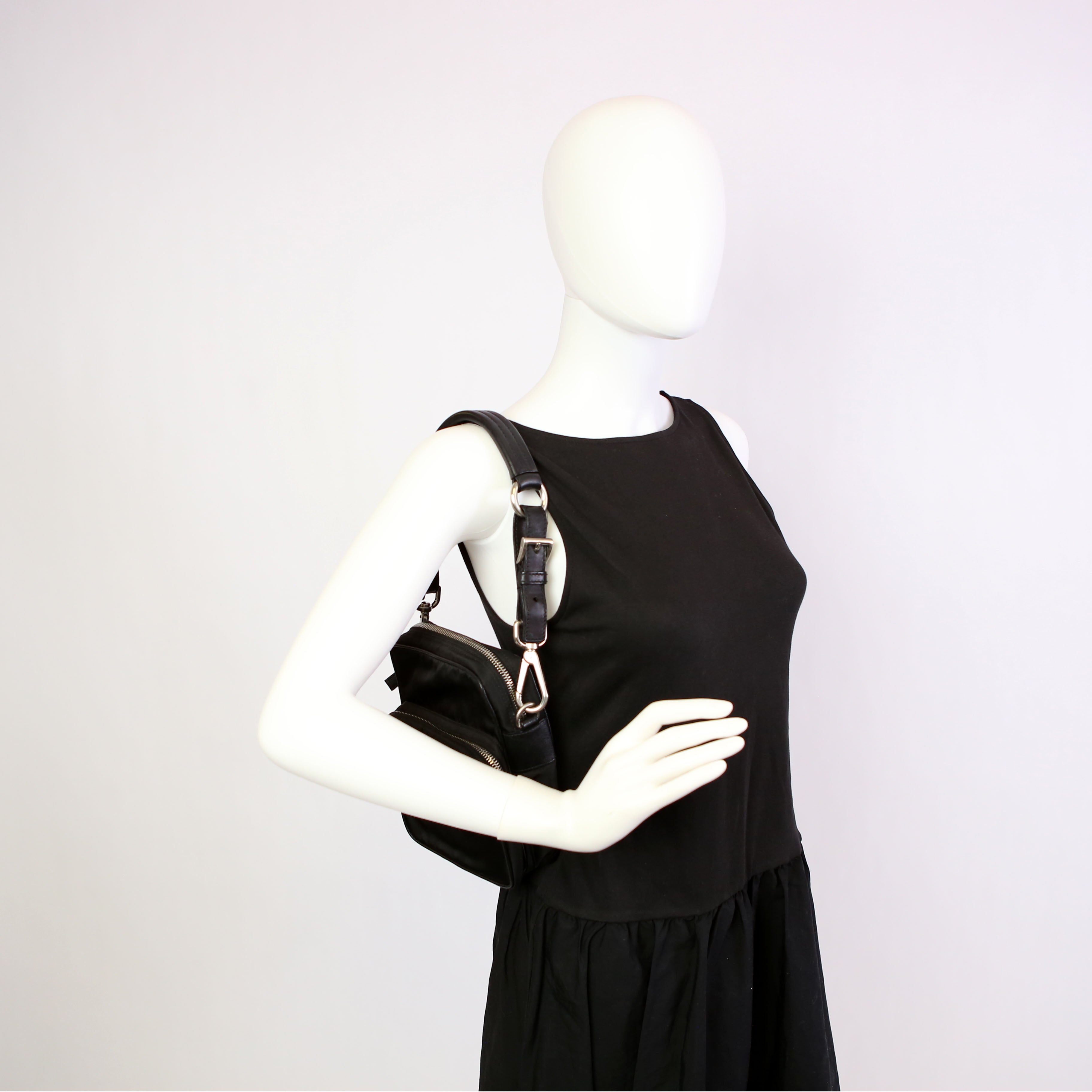 BR2159 Nylon Semitracolla Shoulder Bag Black
