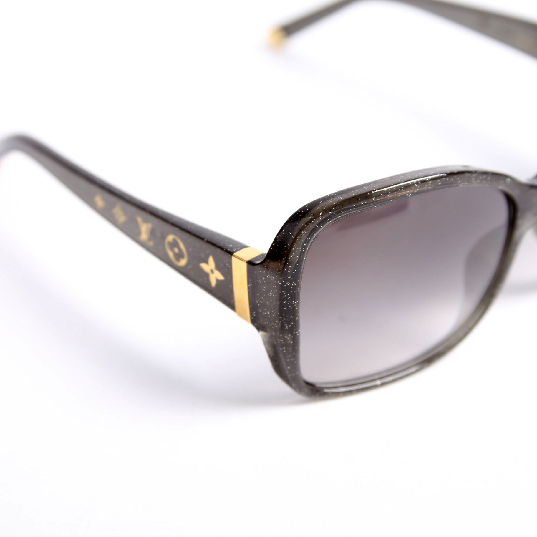 Z1855E Obsession Round Sunglasses Black