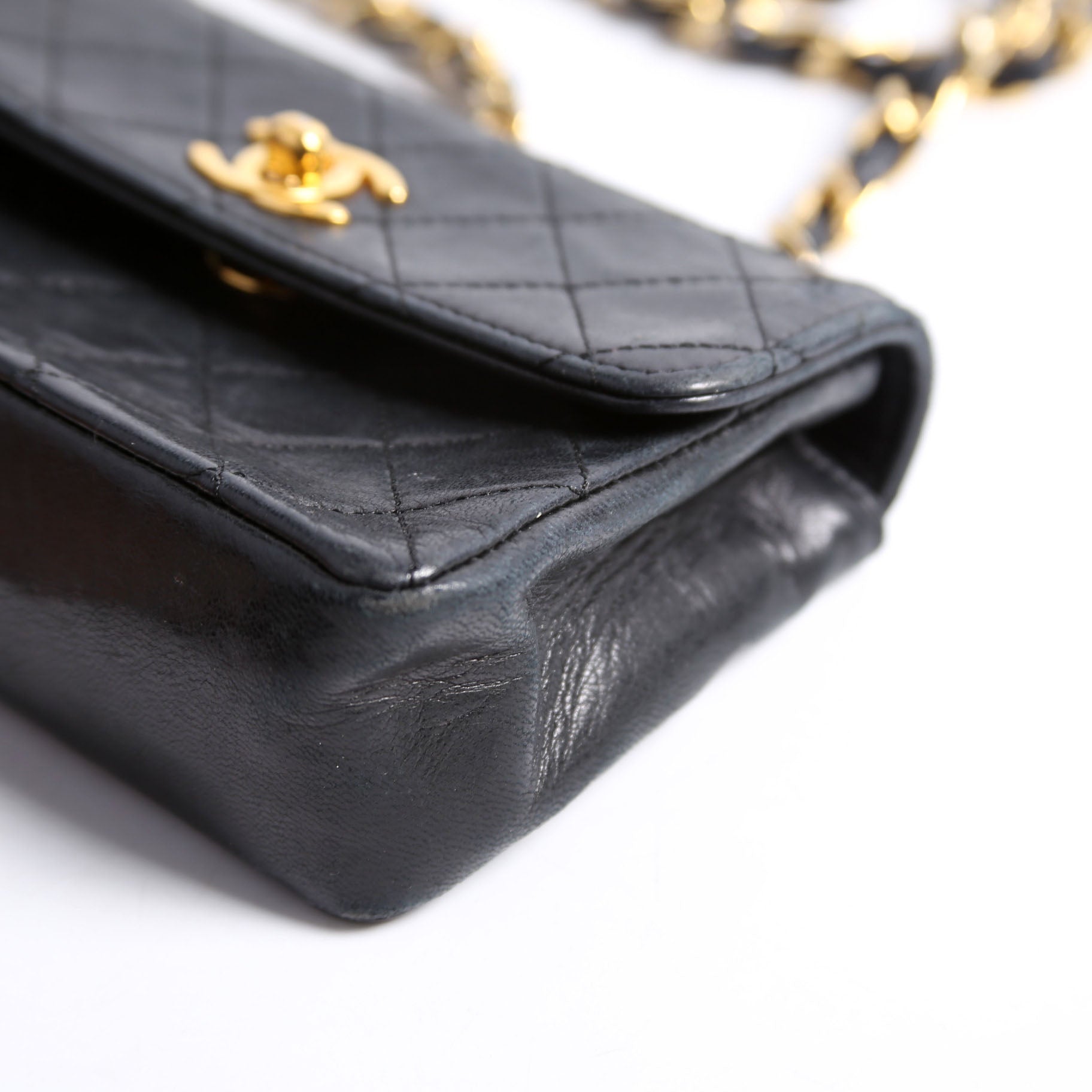 CC Quilted Lambskin Extra Mini Flap Bag 1M Vintage Black