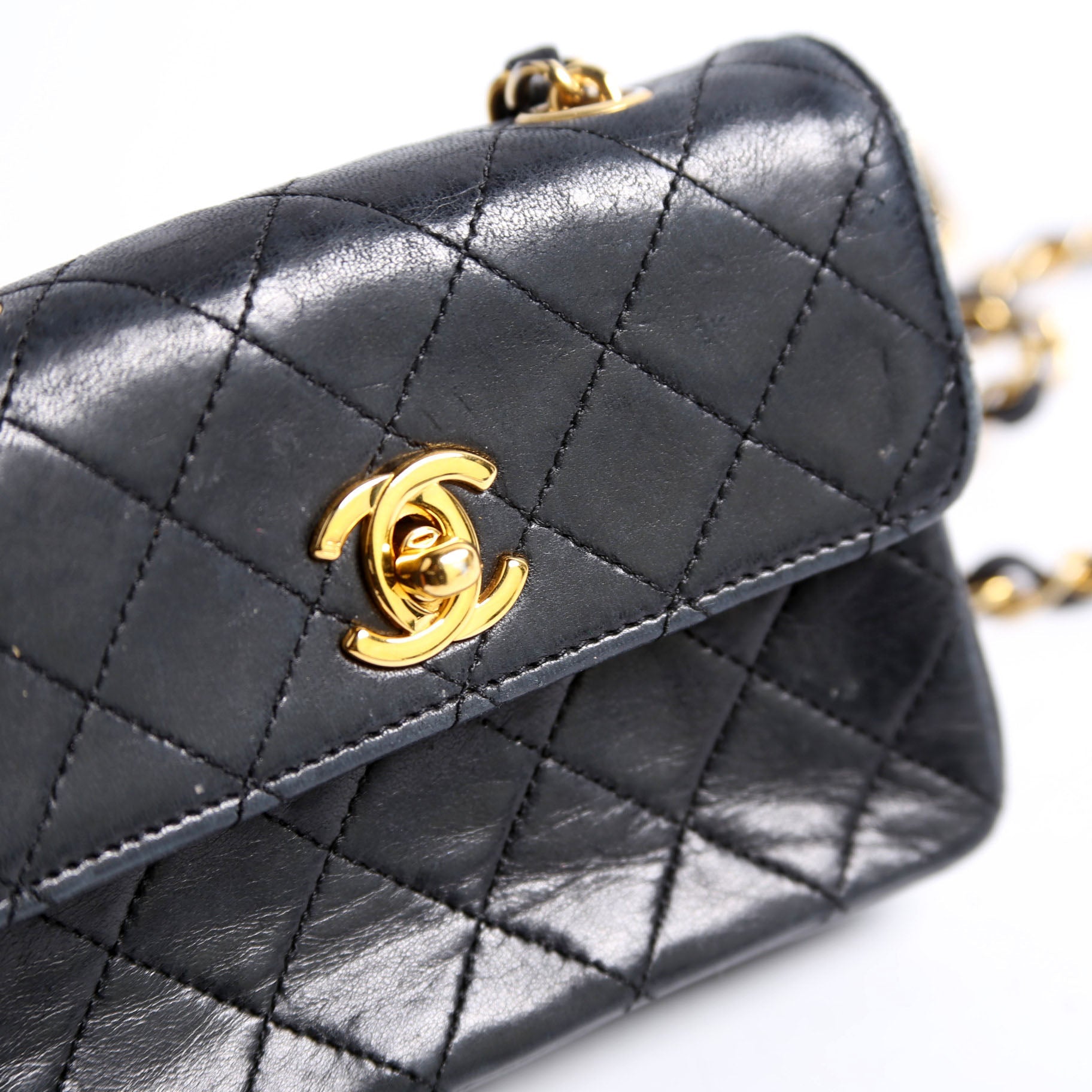 CC Quilted Lambskin Extra Mini Flap Bag 1M Vintage Black