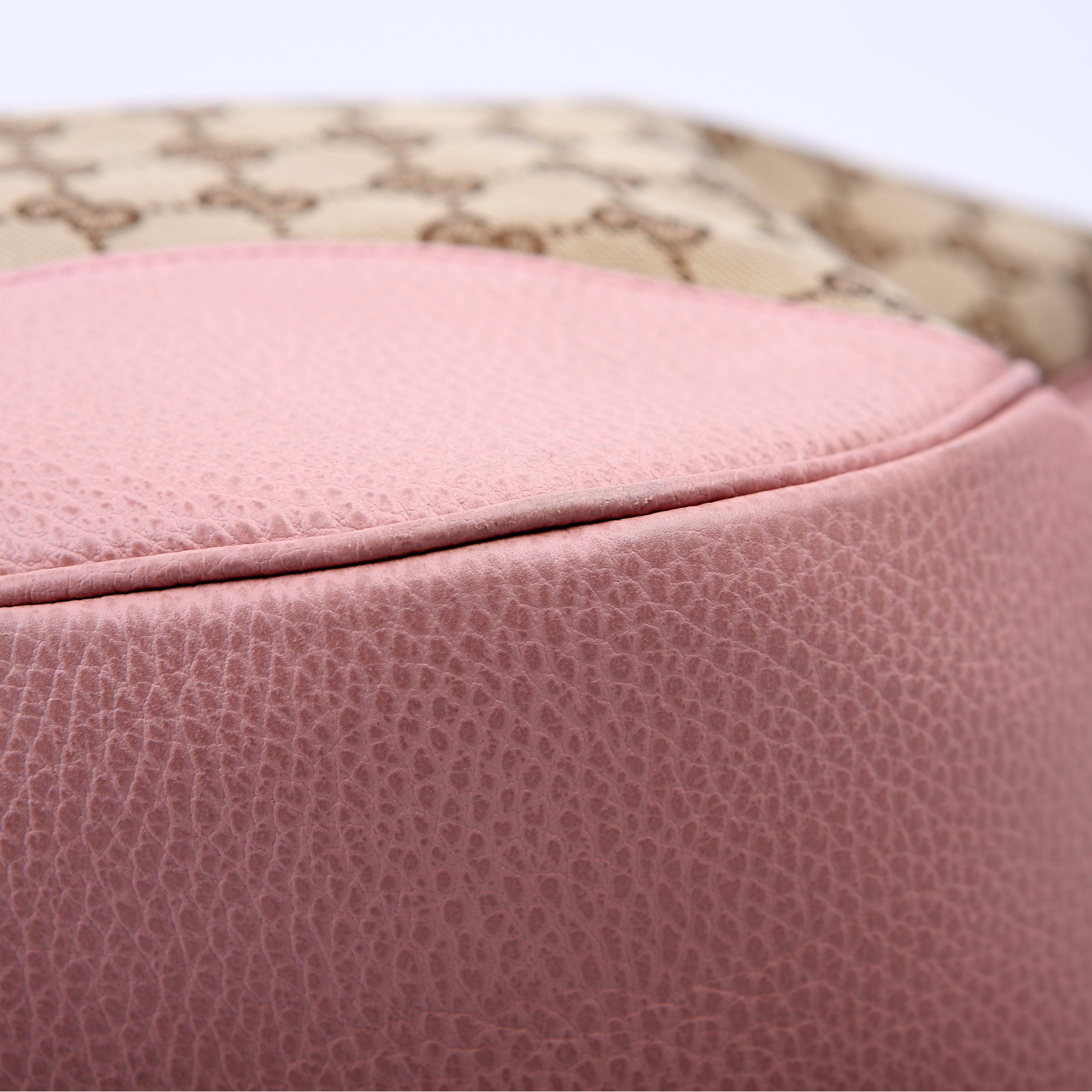 449244 GG Canvas Bree Hobo Pink