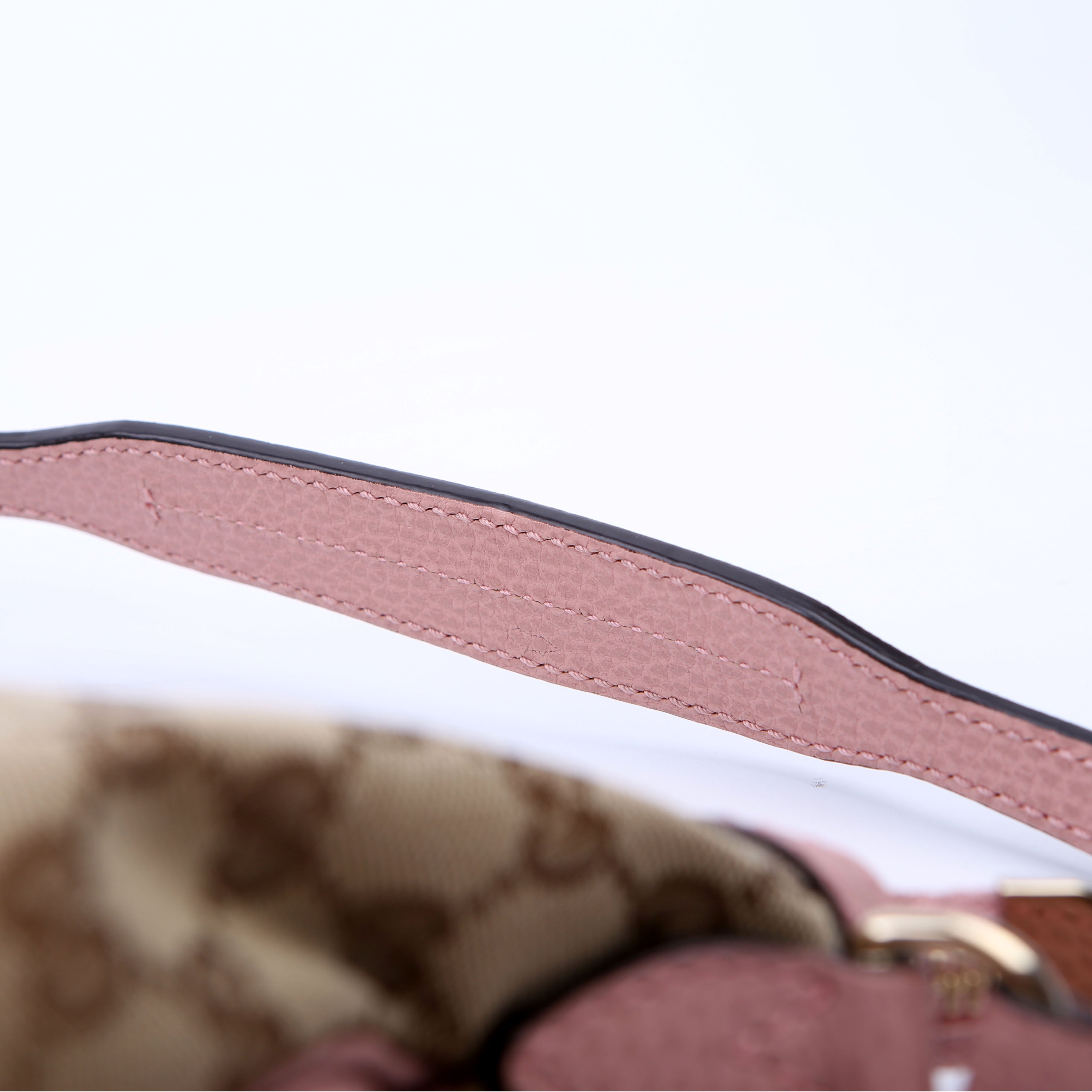 449244 GG Canvas Bree Hobo Pink