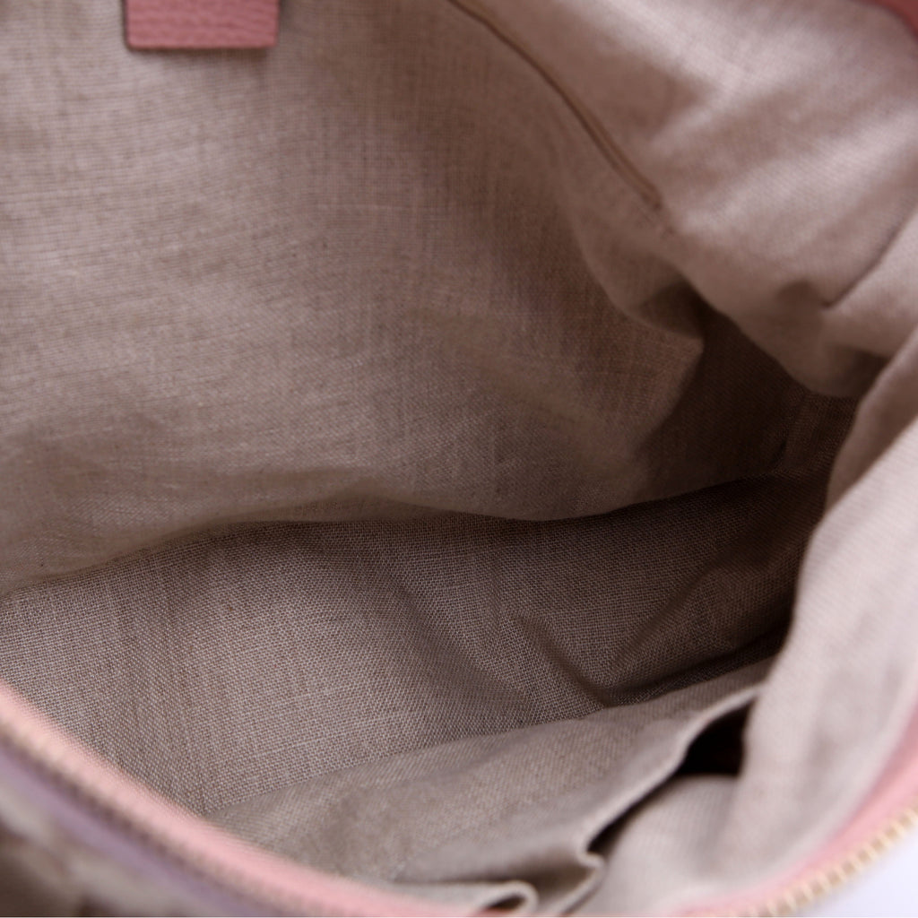 449244 GG Canvas Bree Hobo Pink