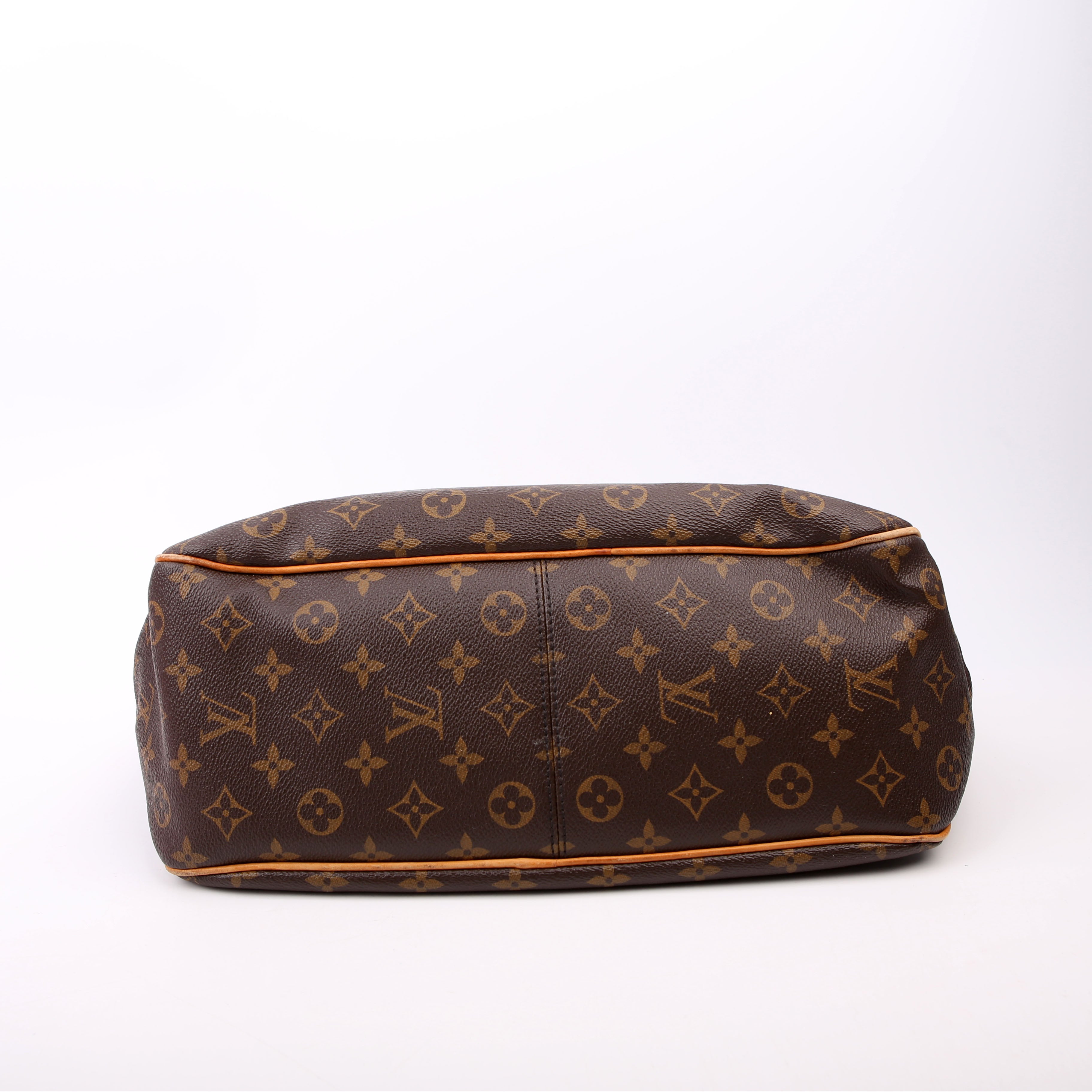 Delightful PM Monogram
