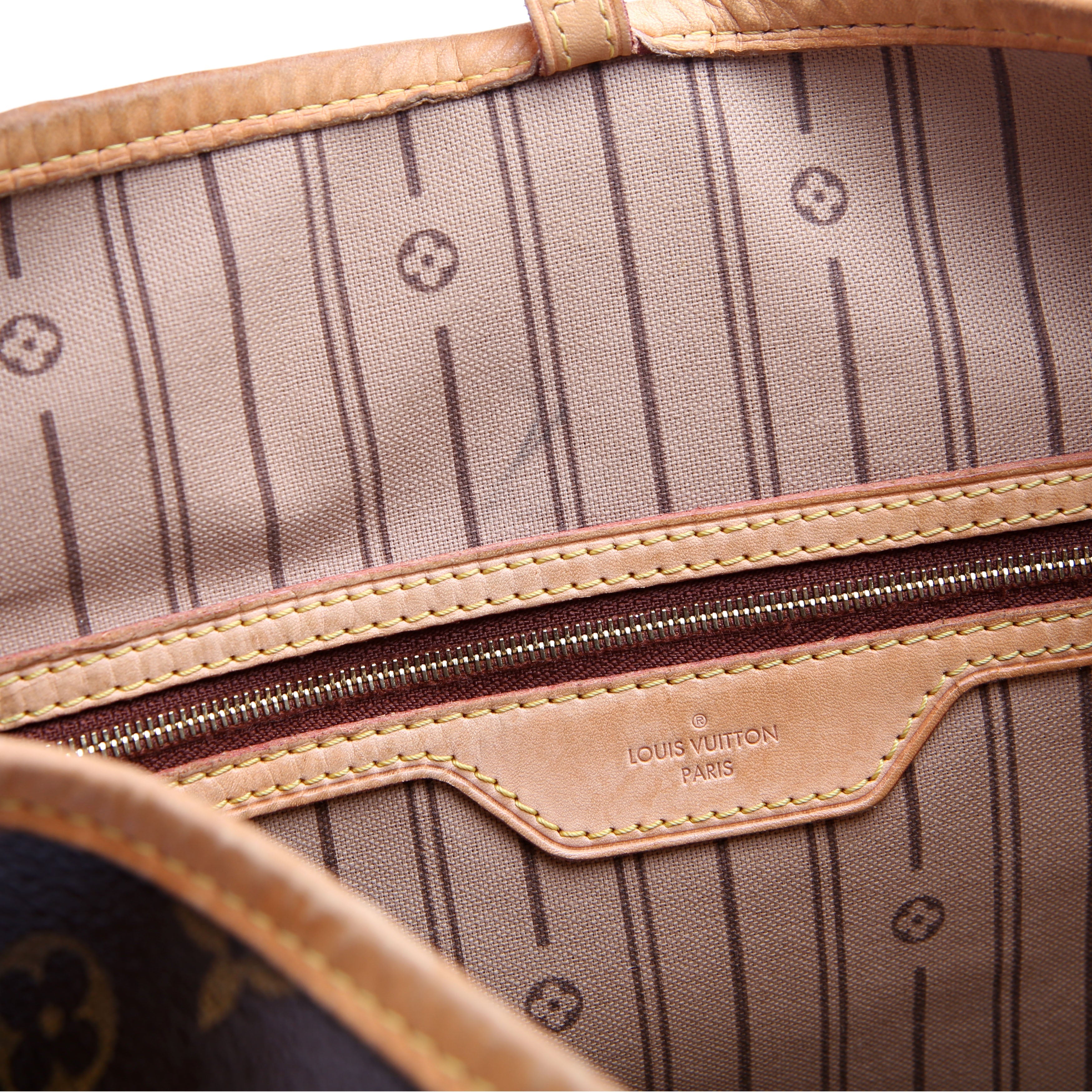 Delightful PM Monogram
