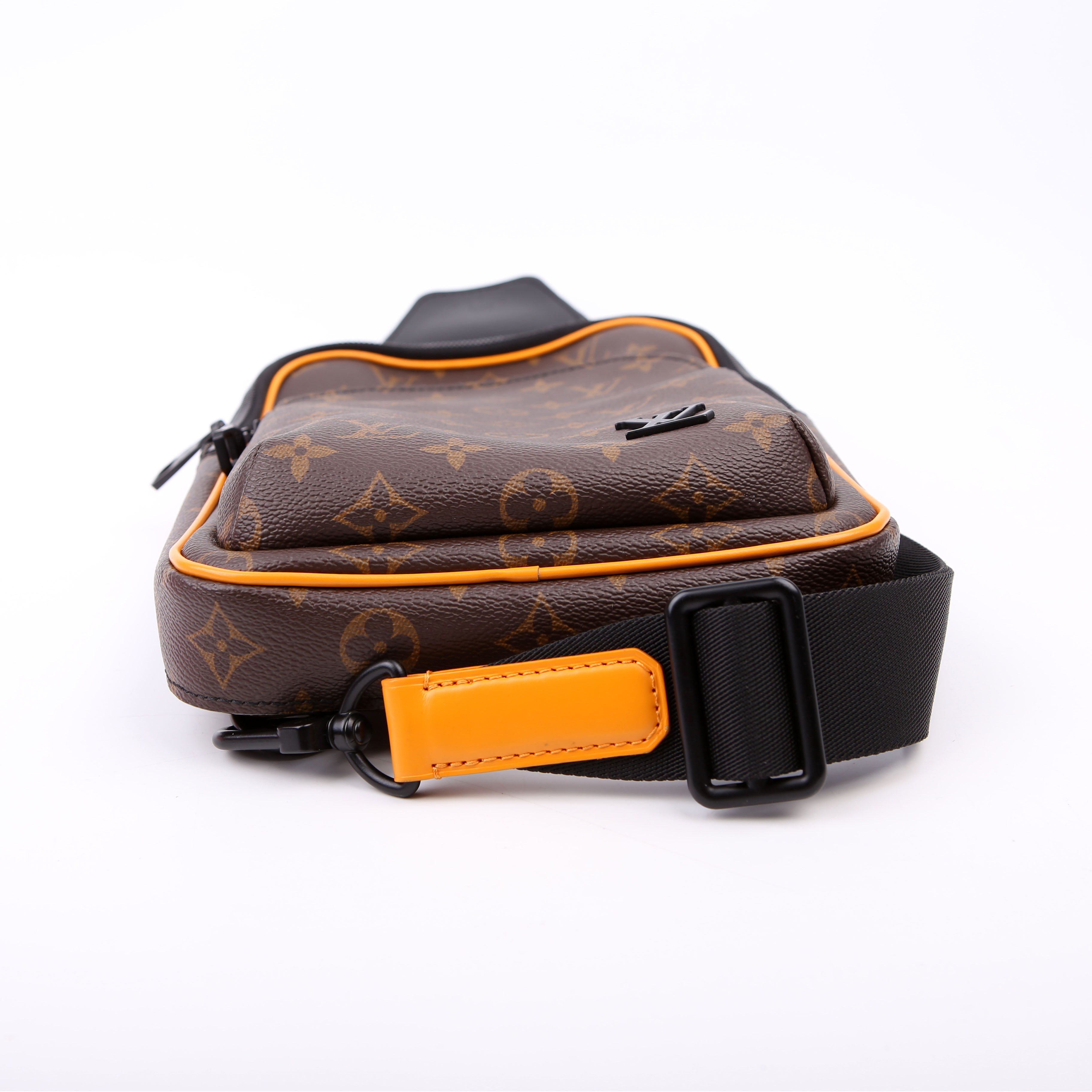 Avenue Sling Bag NM Monogram Black/Orange
