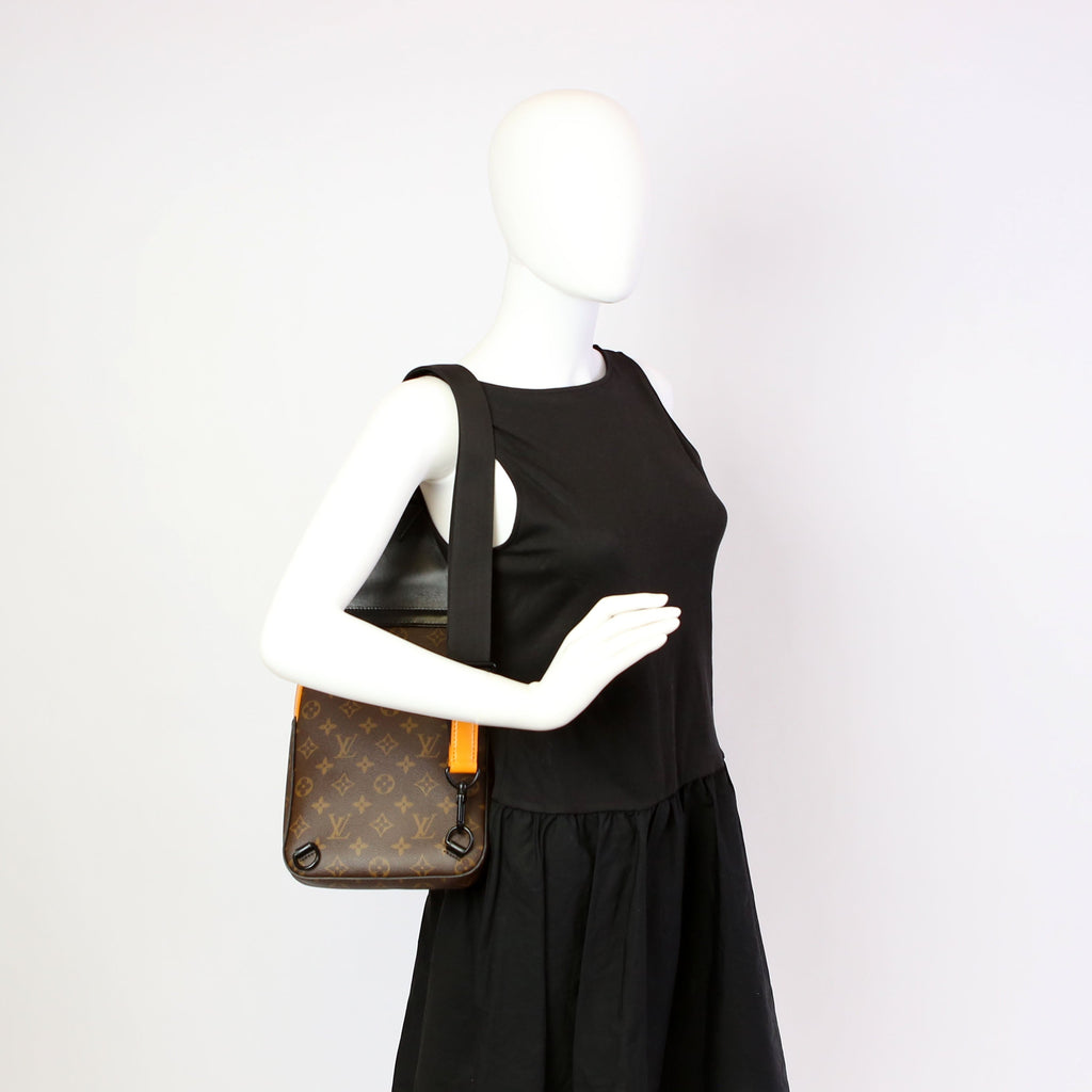Avenue Sling Bag NM Monogram Black/Orange