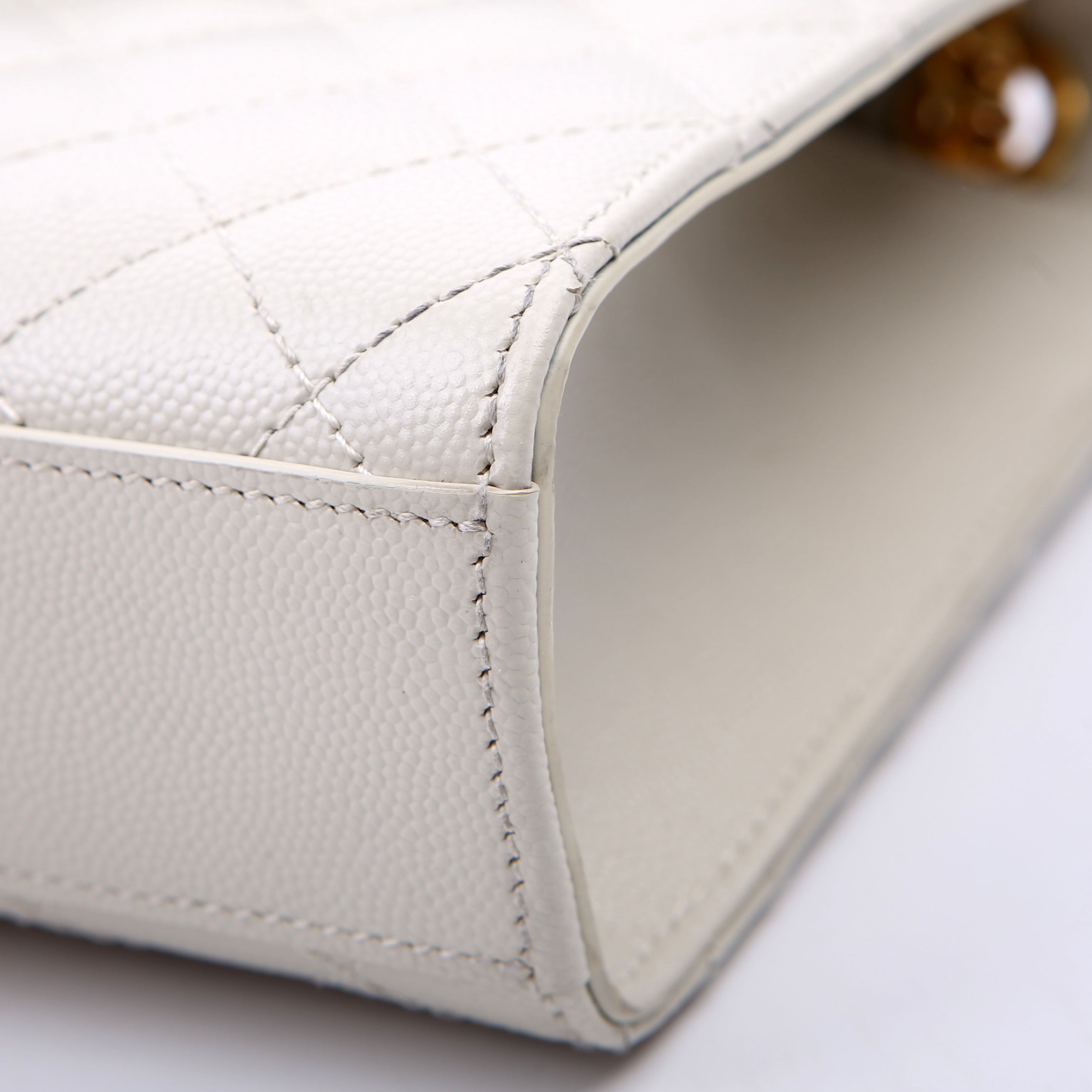 Envelope Medium Grain De Poudre Triquilt Cream