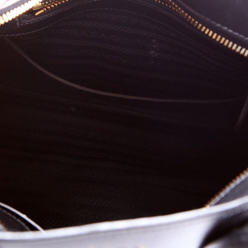 Esplanade City Calfskin Small Black/Gold