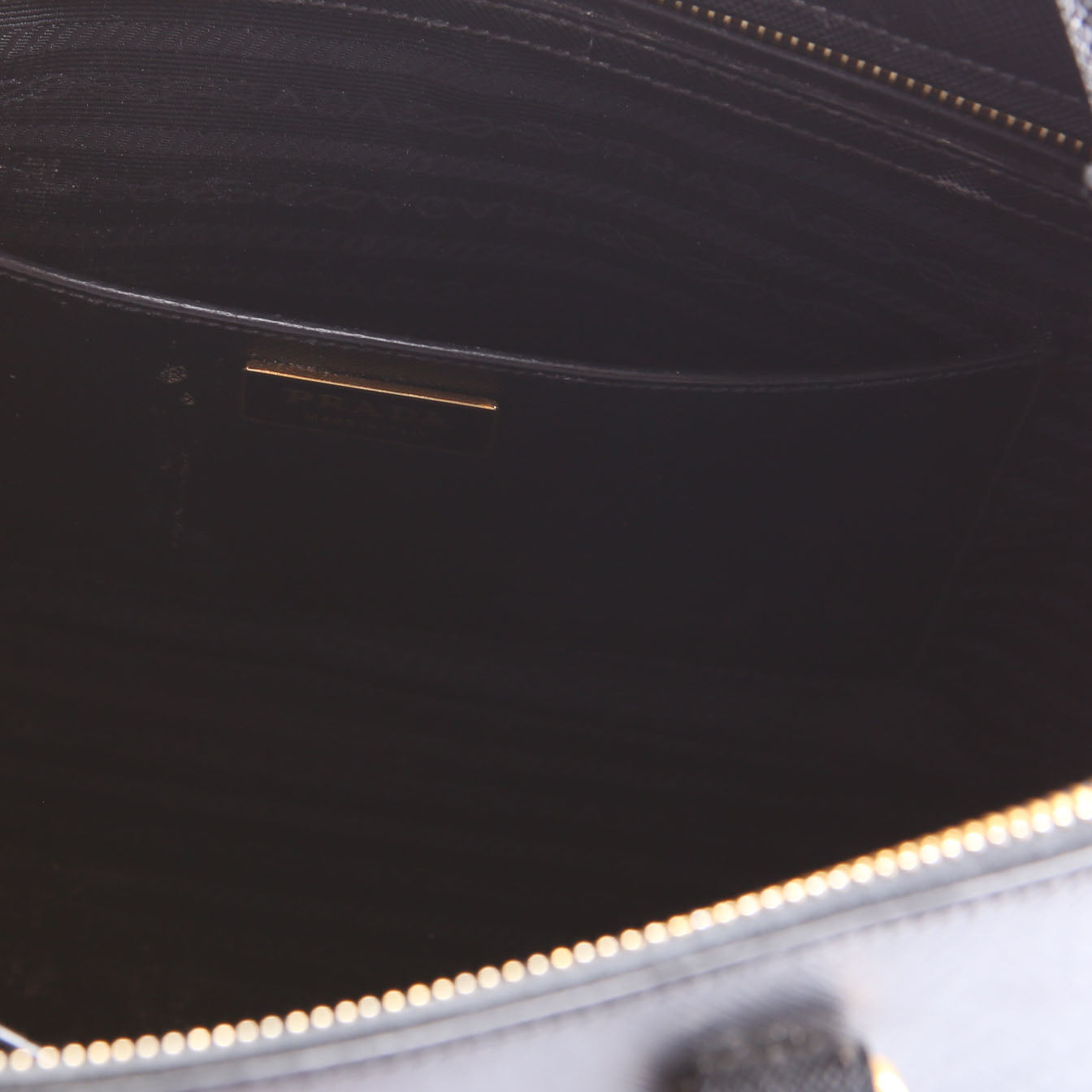 Saffiano Galleria Medium Black