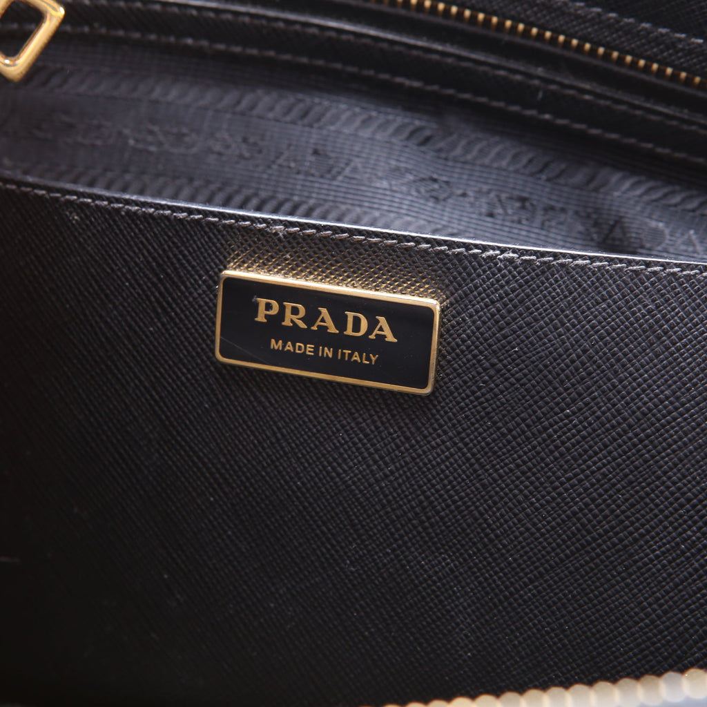 Saffiano Galleria Medium Black