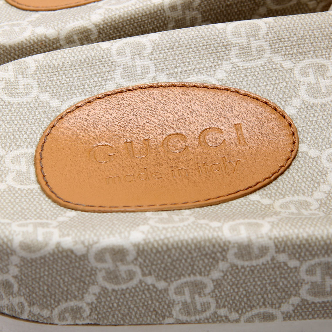 GG Supreme Demetra Slides Size 6 (Women's 38) Beige/White