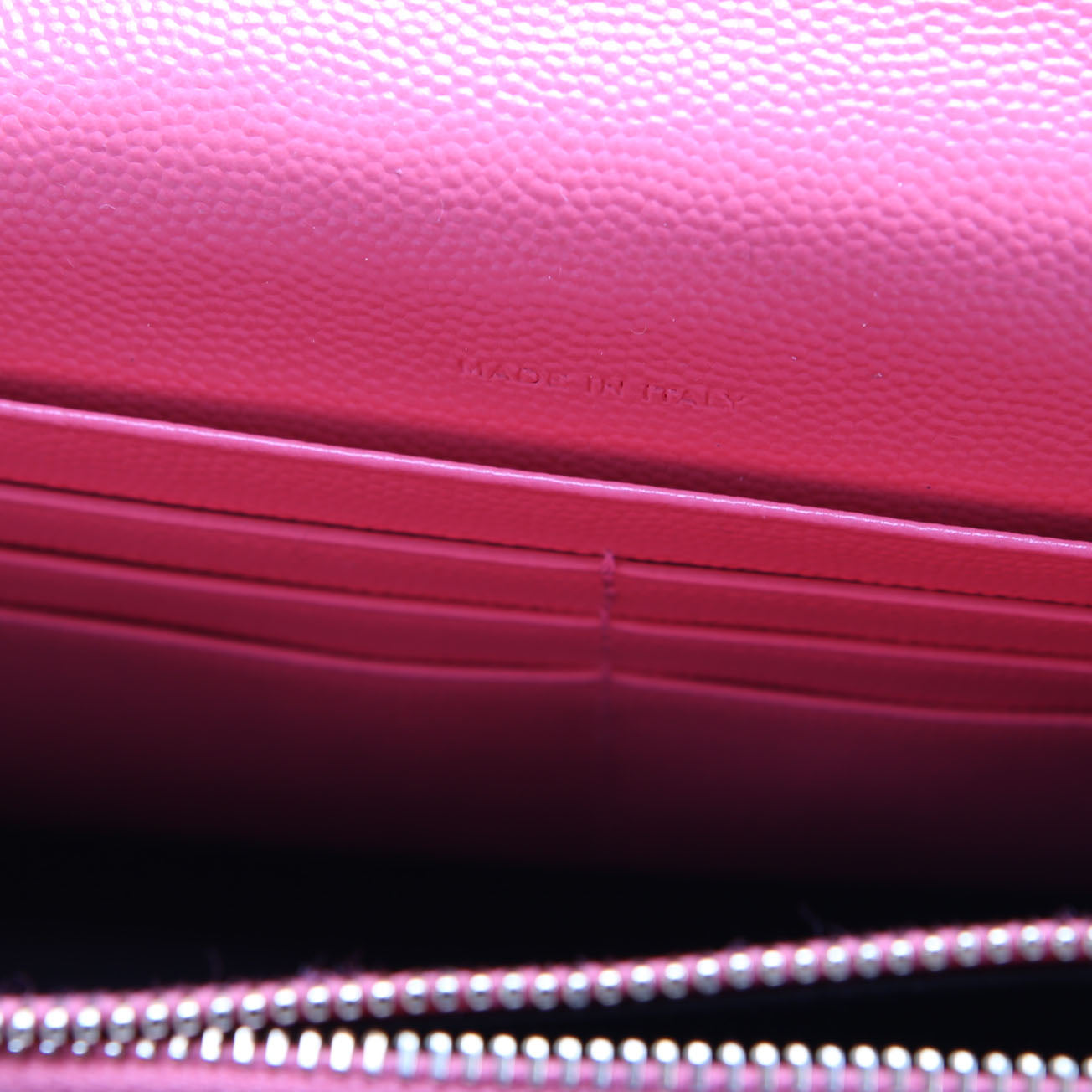 Envelope Chain Wallet 393953 Pink