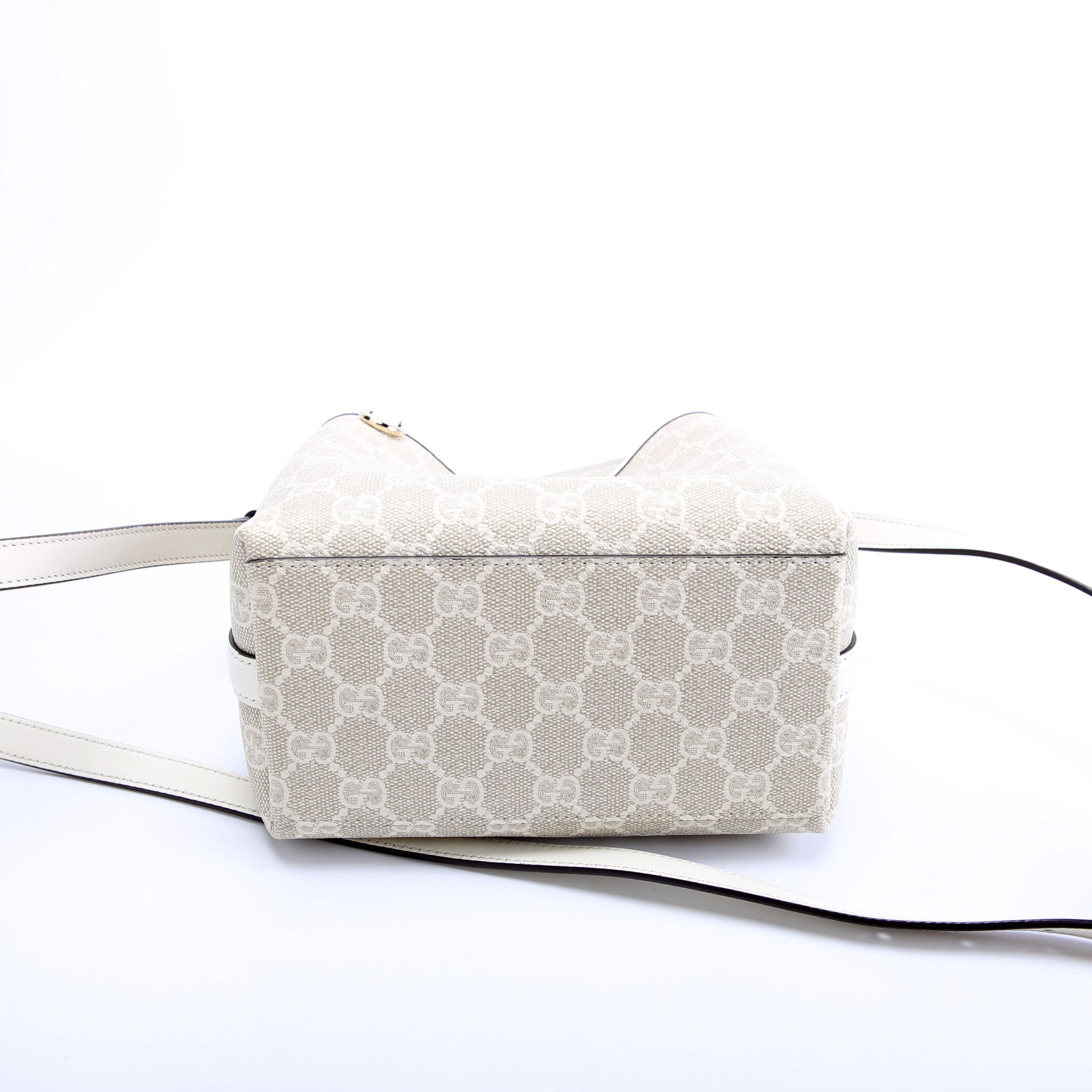 815118 GG Emblem Bucket Small Ivory