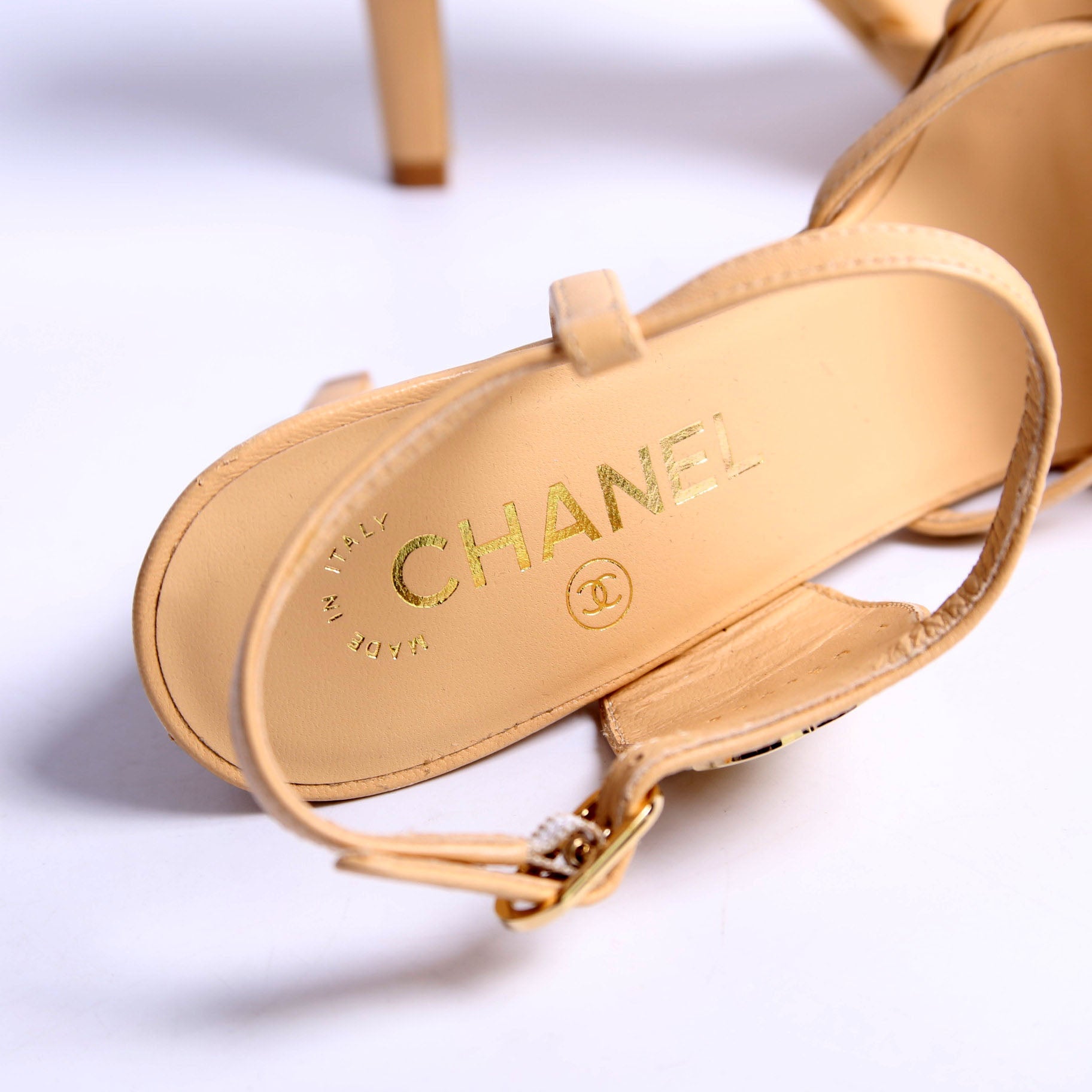 CC Logo Strappy Sandal Heels Size 36 Tan