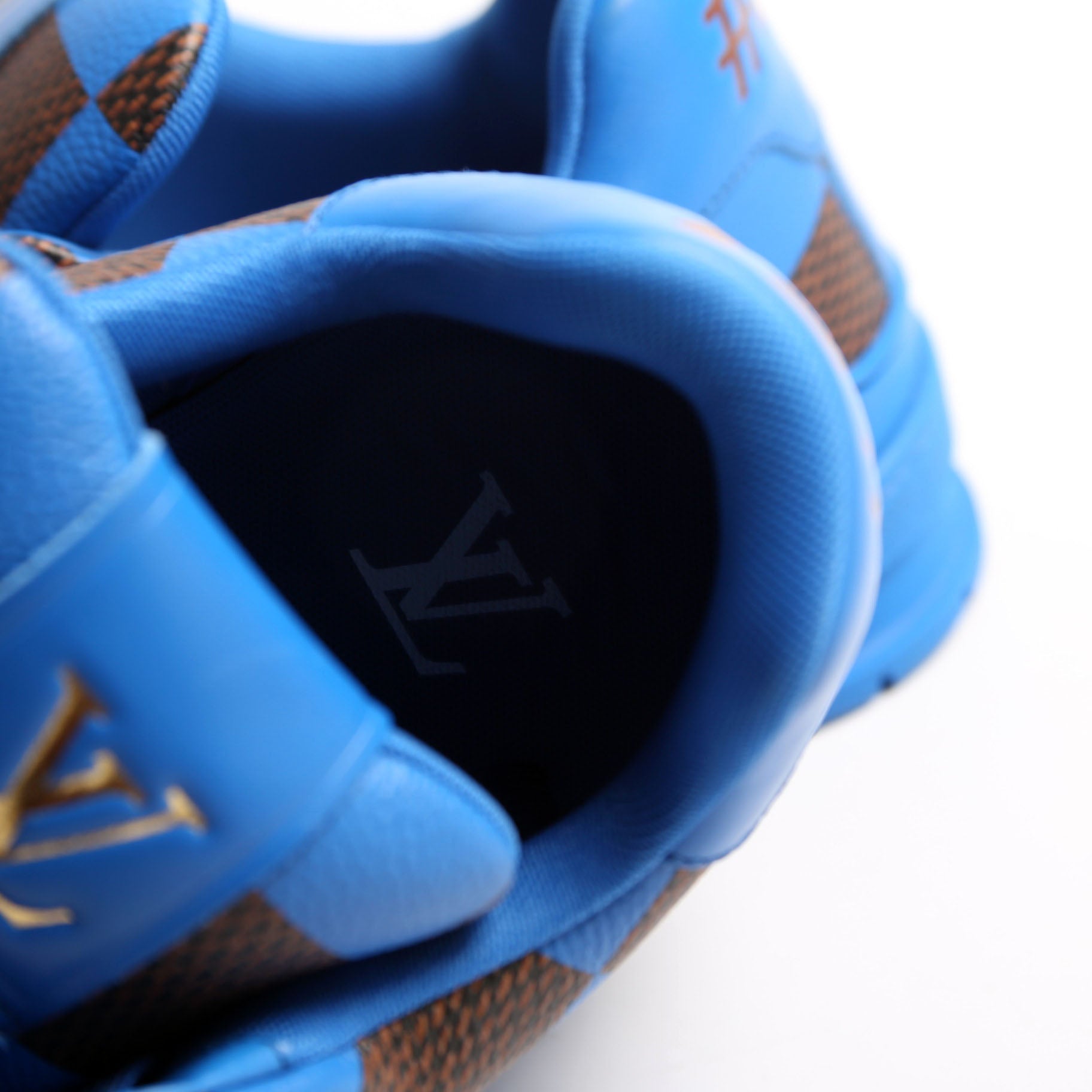 LV Trainer Damier Pop Sneakers Size 8 (US41) Blue/Brown