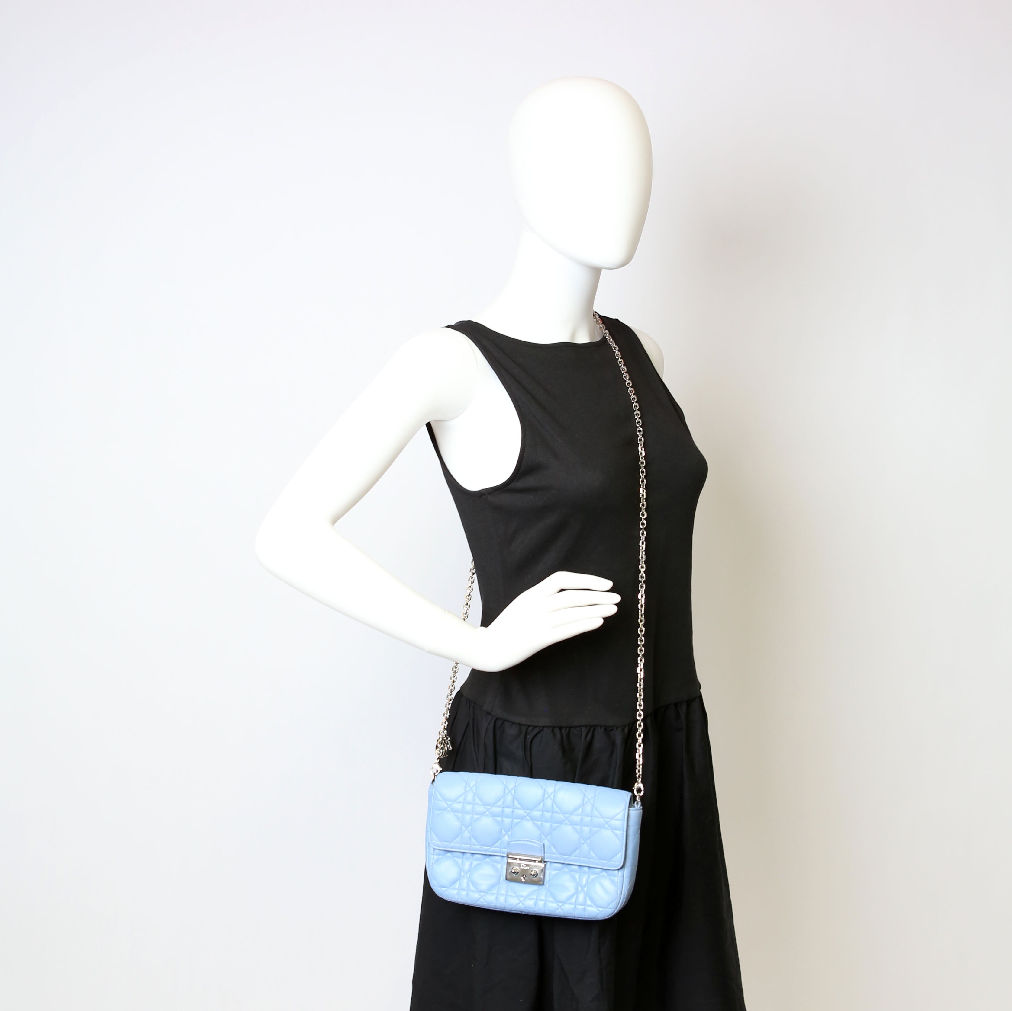 Miss Dior Wallet On Chain Blue