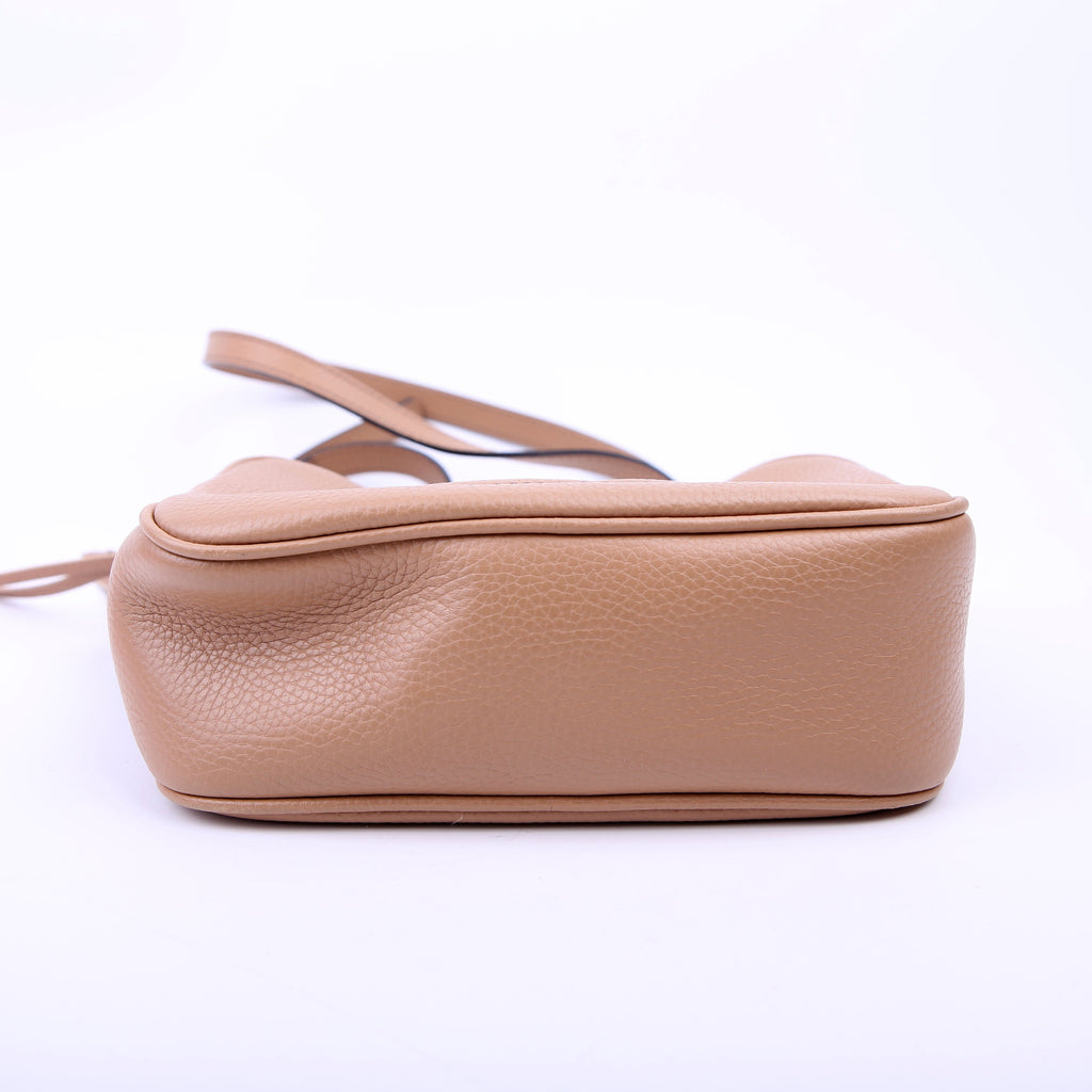 308364 Soho Disco Crossbody Tan