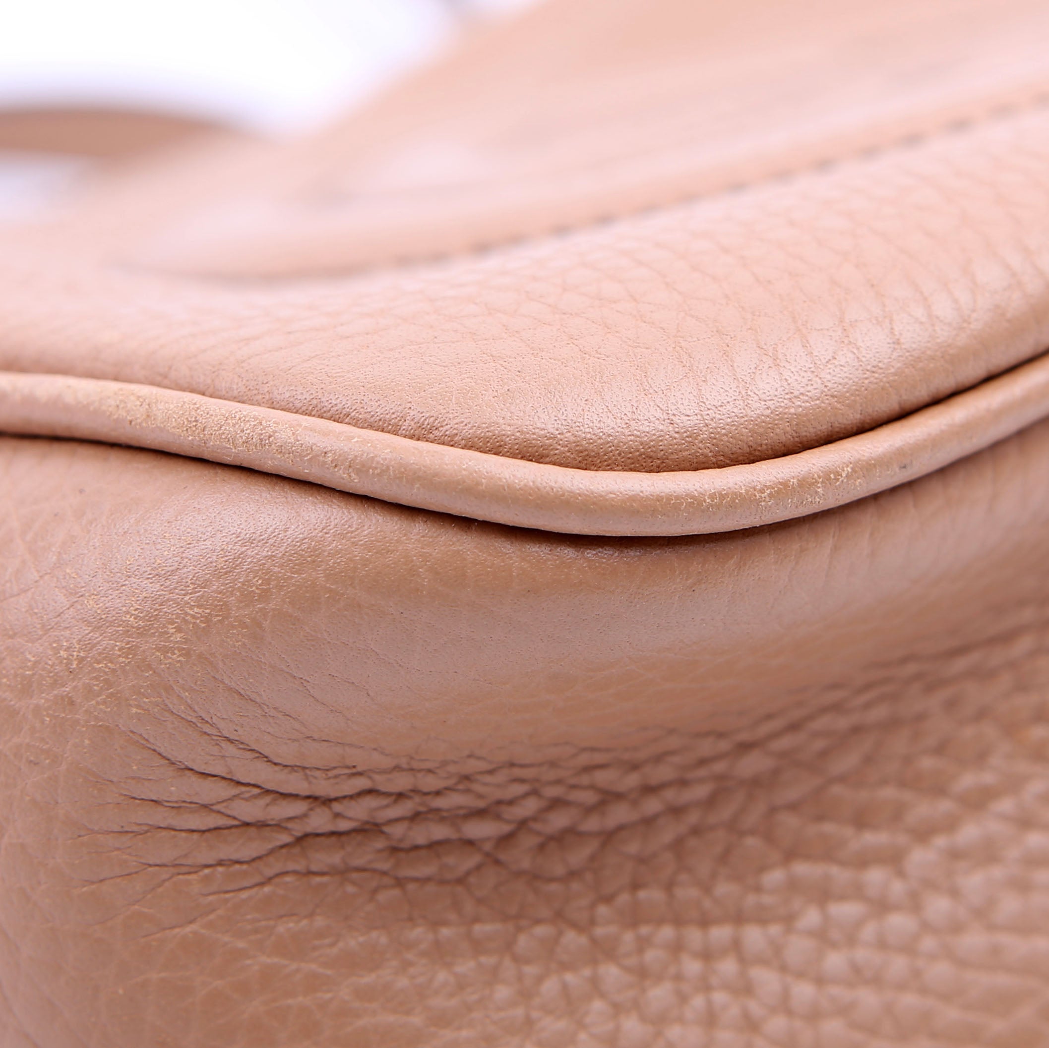 308364 Soho Disco Crossbody Tan