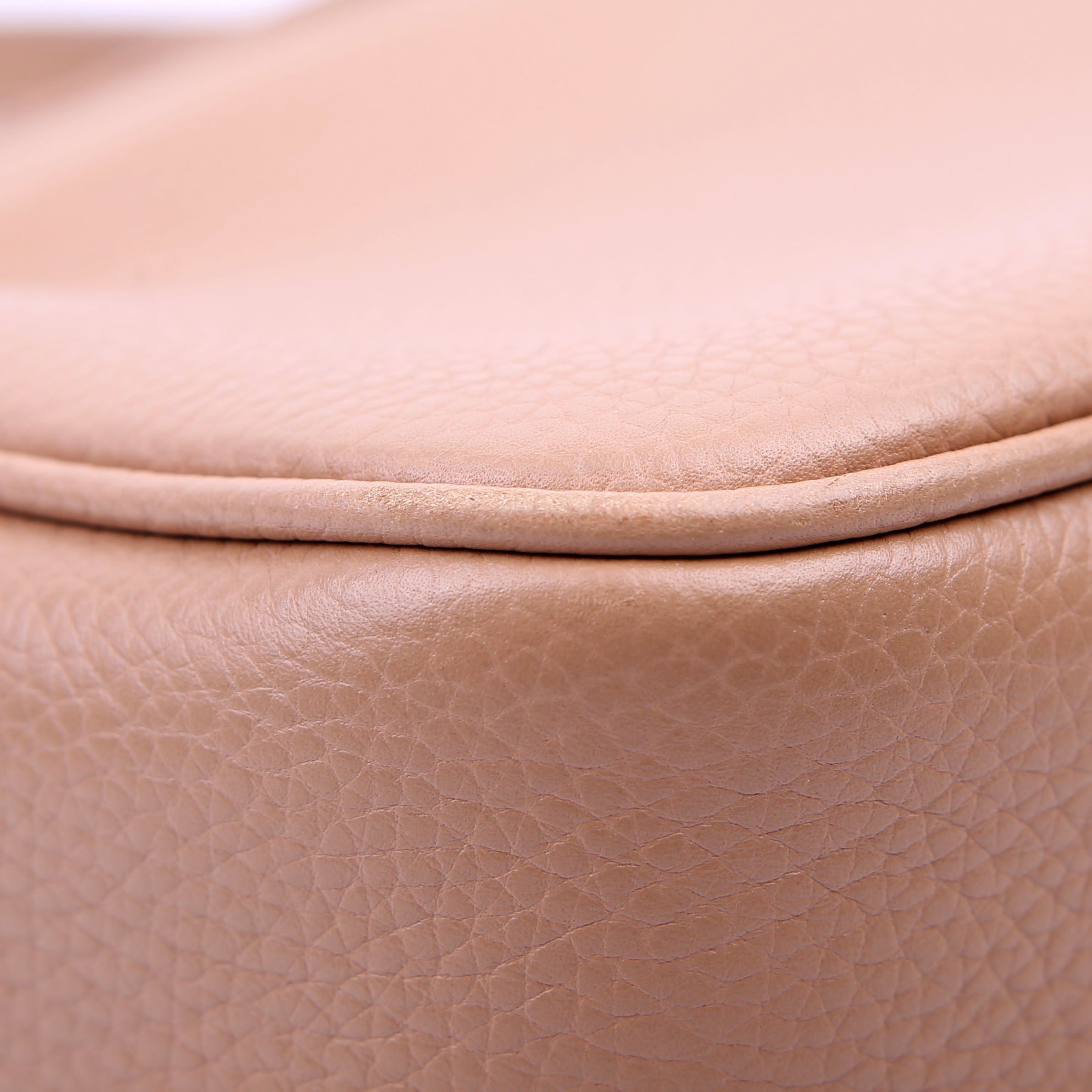 308364 Soho Disco Crossbody Tan