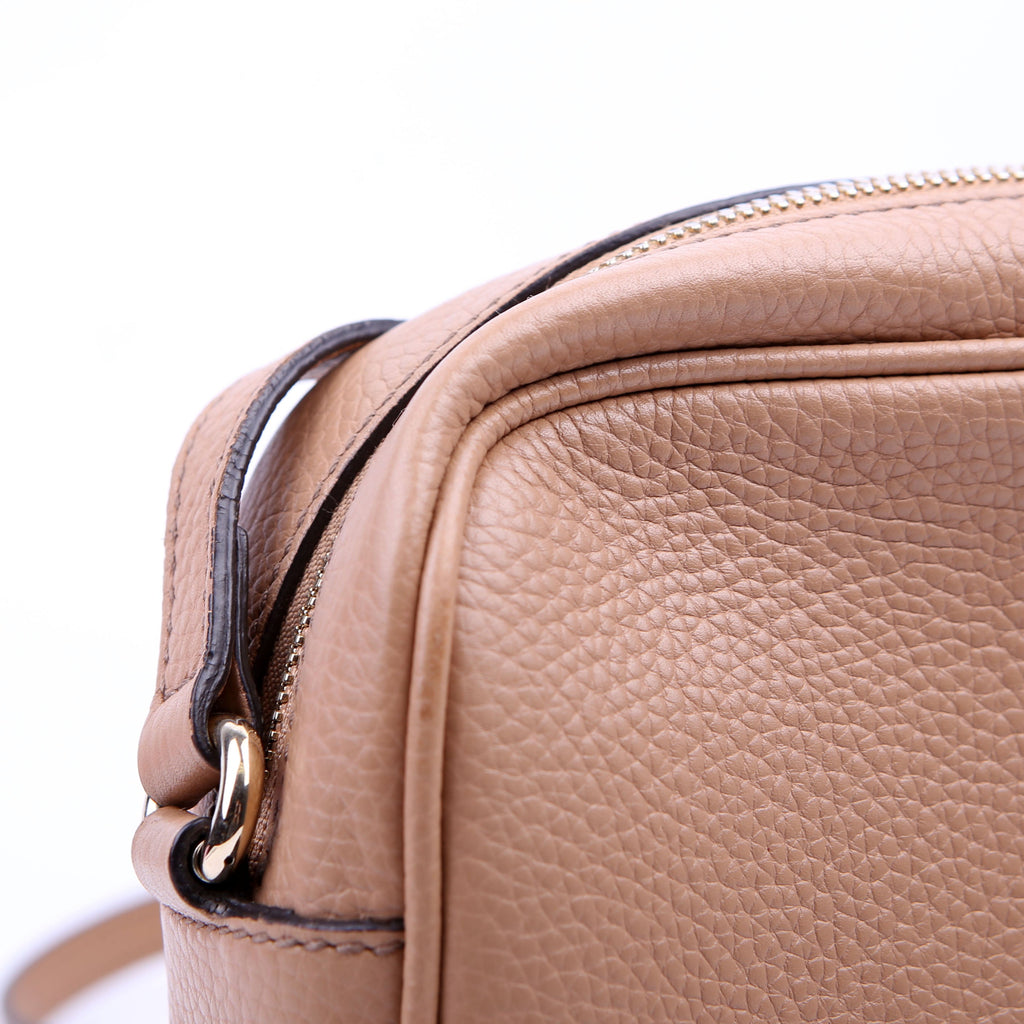 308364 Soho Disco Crossbody Tan