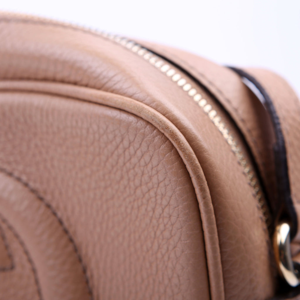 308364 Soho Disco Crossbody Tan
