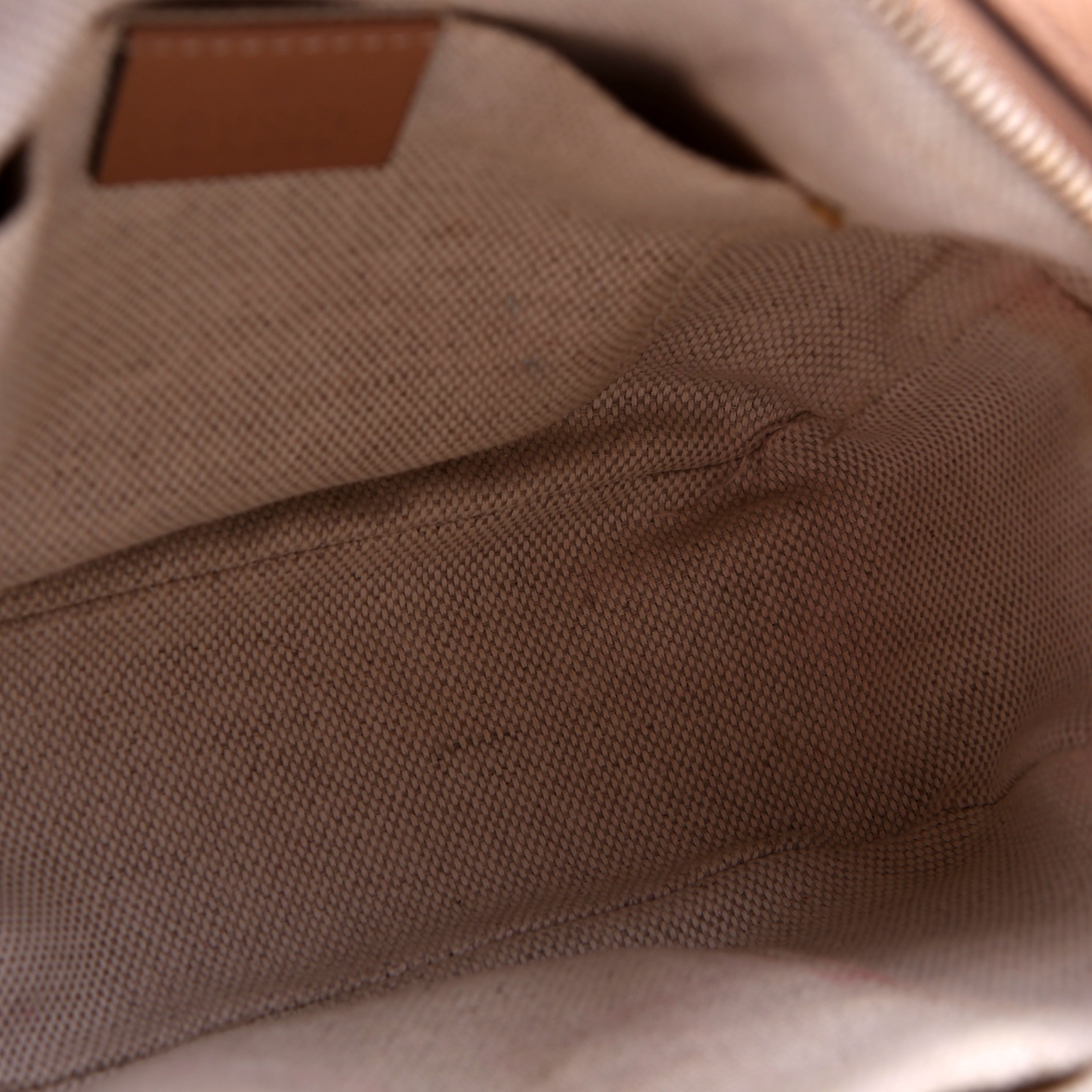 308364 Soho Disco Crossbody Tan