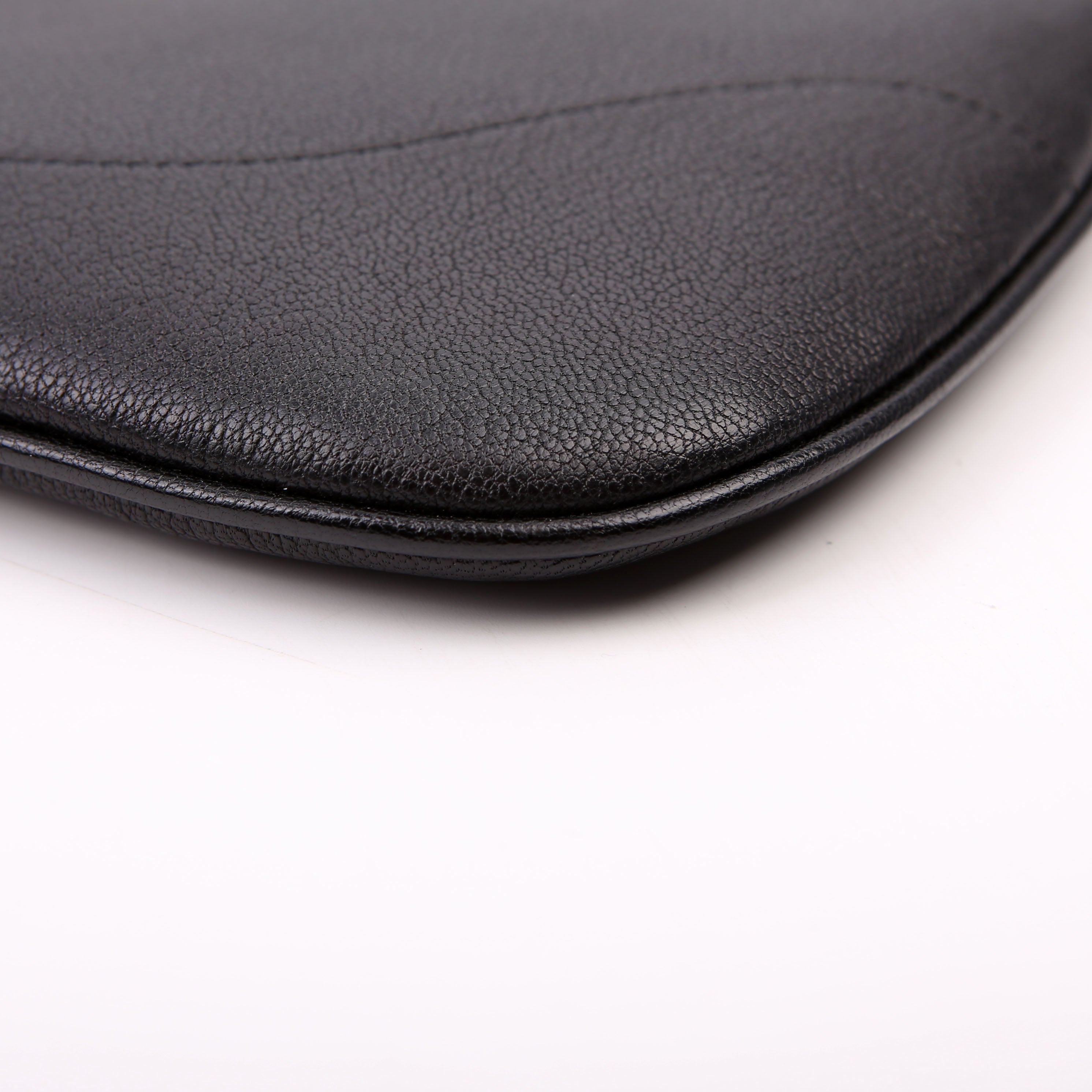 726274 Aphrodite Medium Shoulder Bag Black