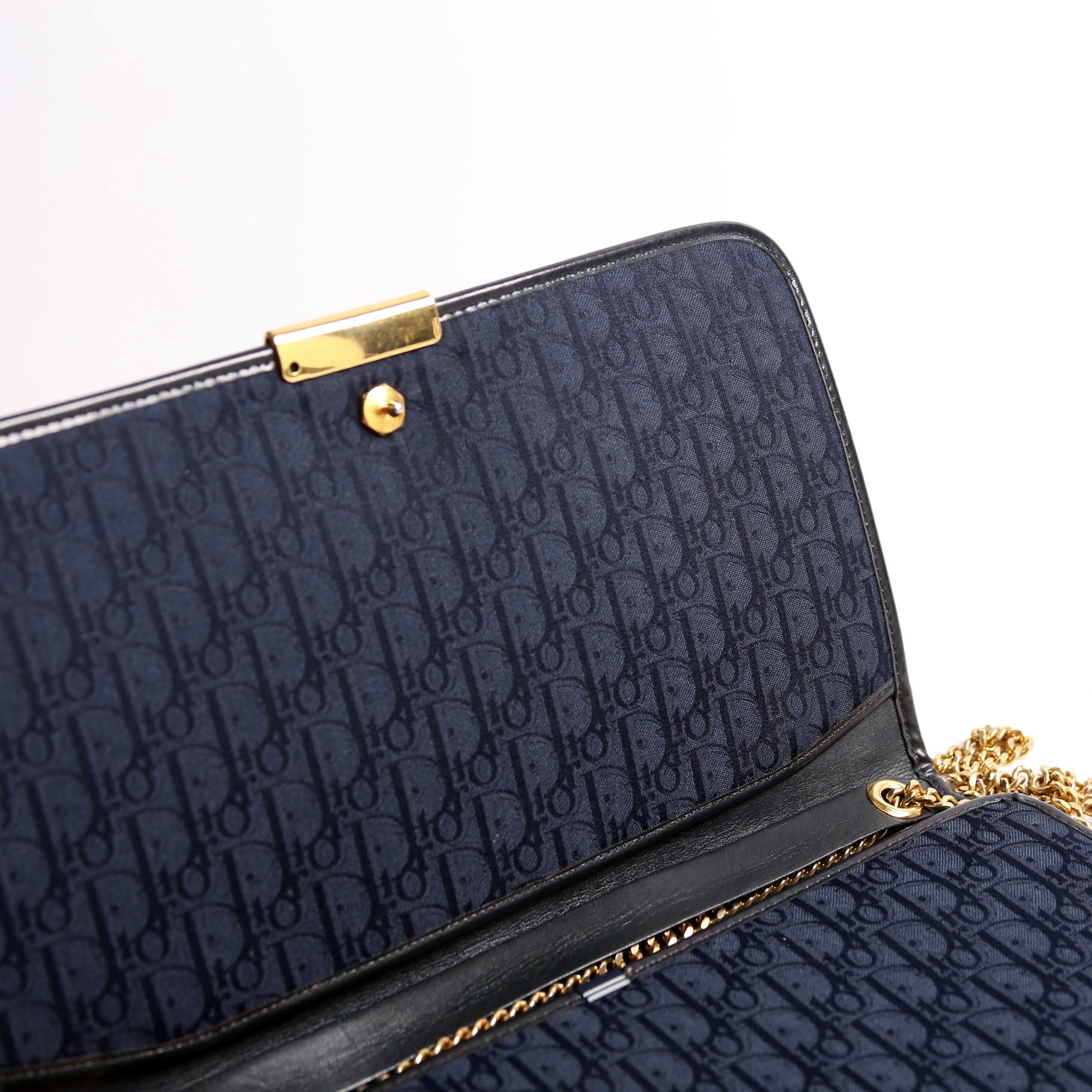 Trotter Clutch On Chain Vintage Navy