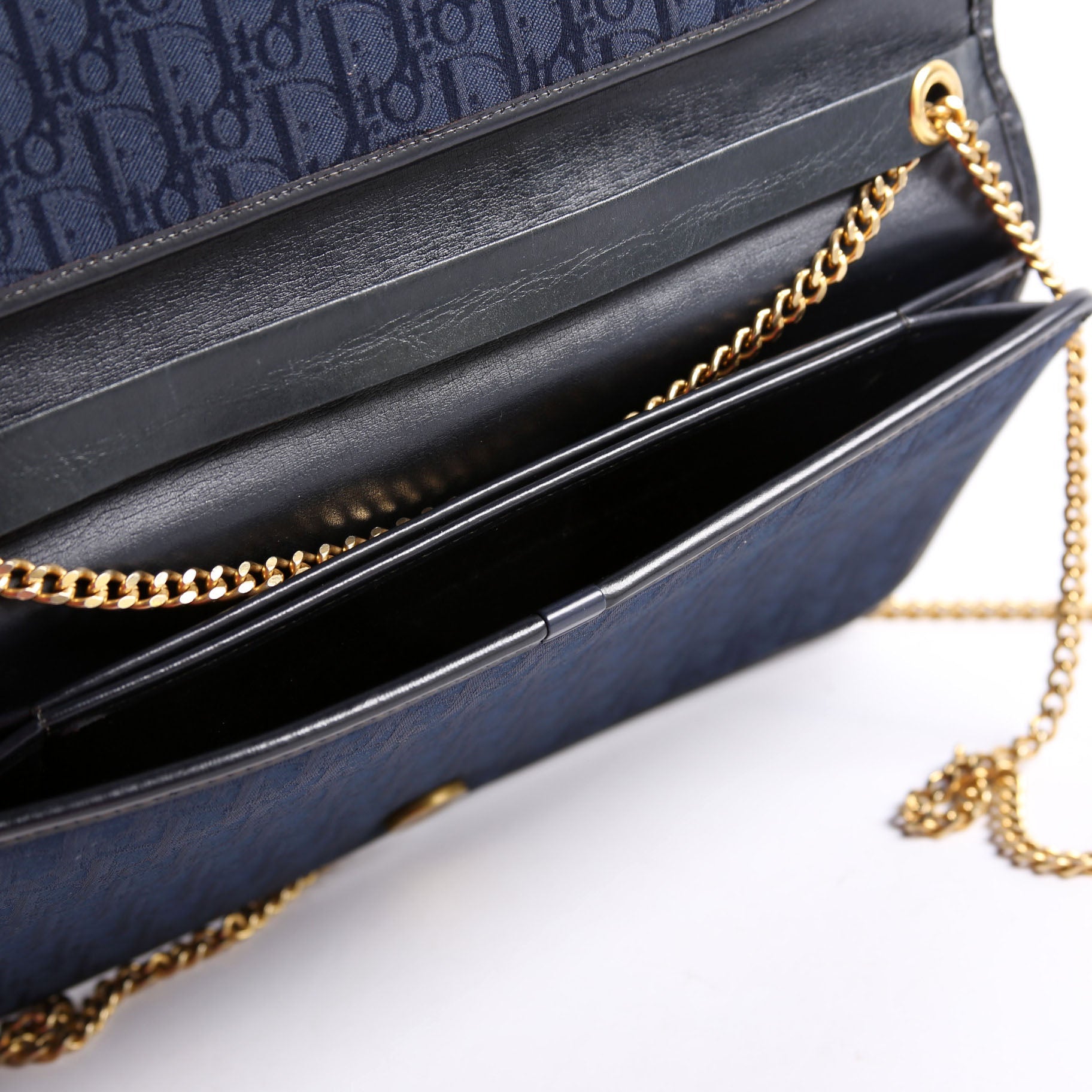 Trotter Clutch On Chain Vintage Navy
