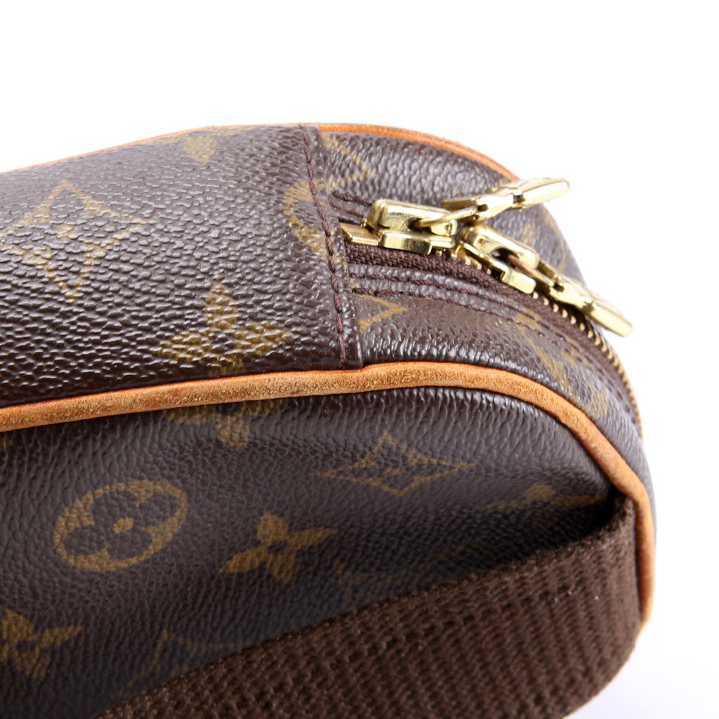 Pochette Gange Monogram