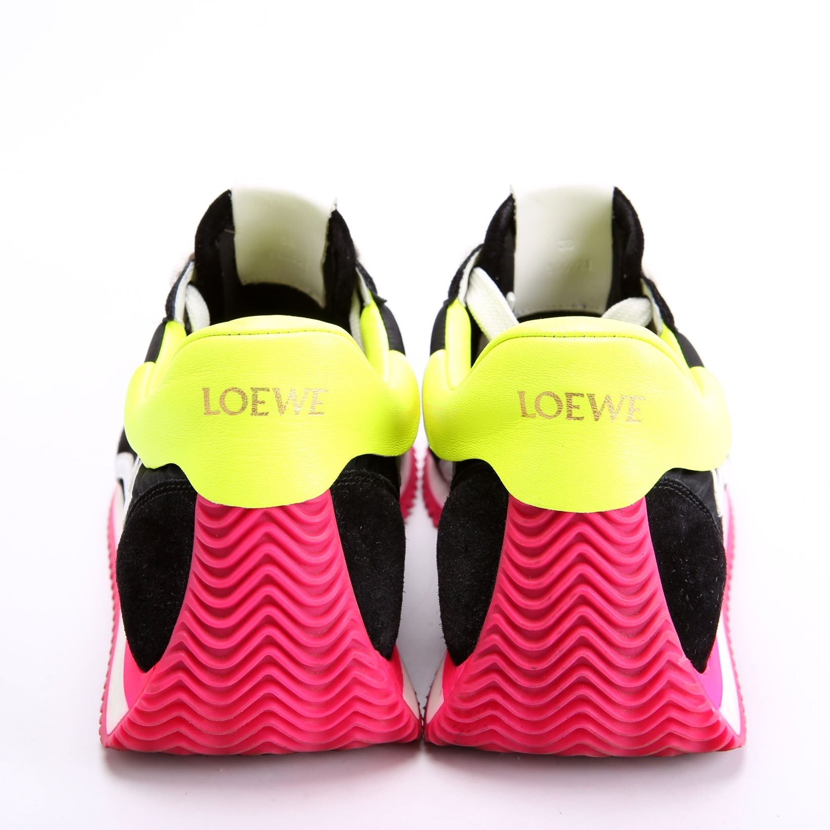 Flow Runner Mesh/Suede Sneakers Size 38