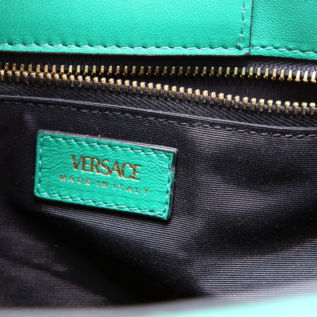 Medusa Icon Small Chain Tote Green