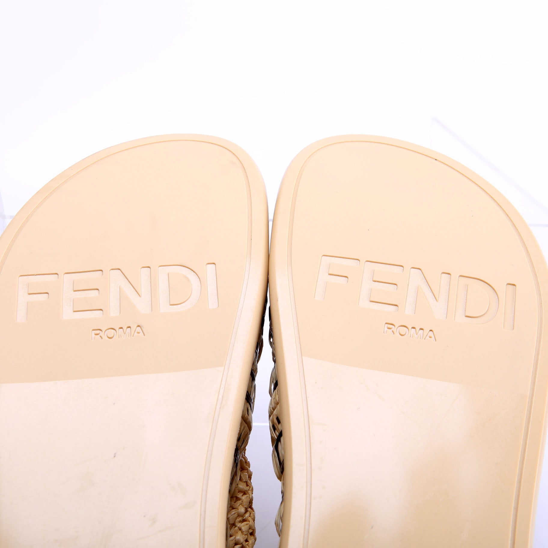 FF Reflections Raffia Slides Size 37 Tan