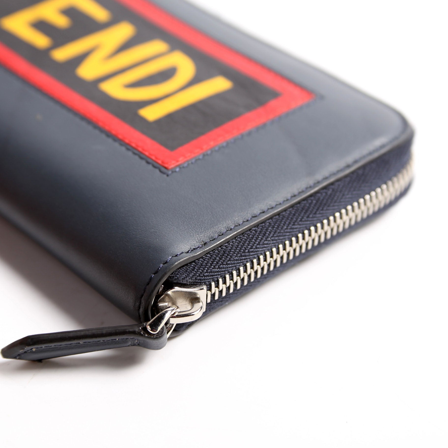 7M0210 Leather Zip Around Wallet Navy