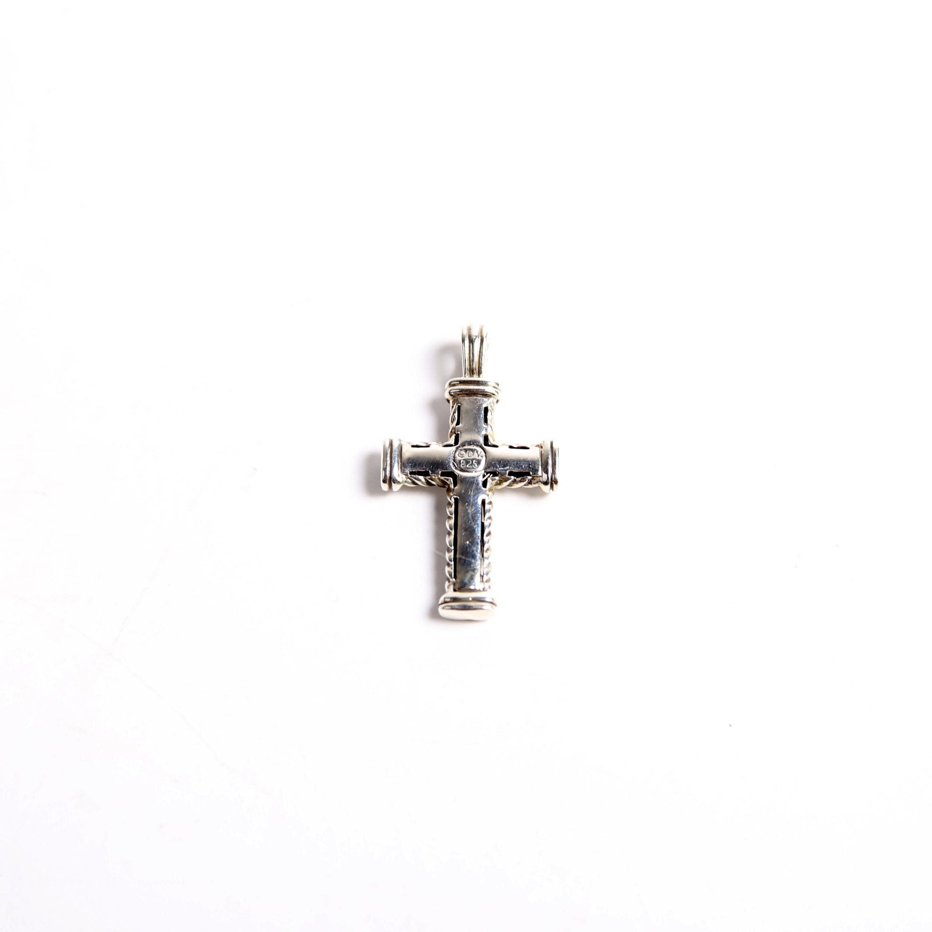 Chevron Cross 925