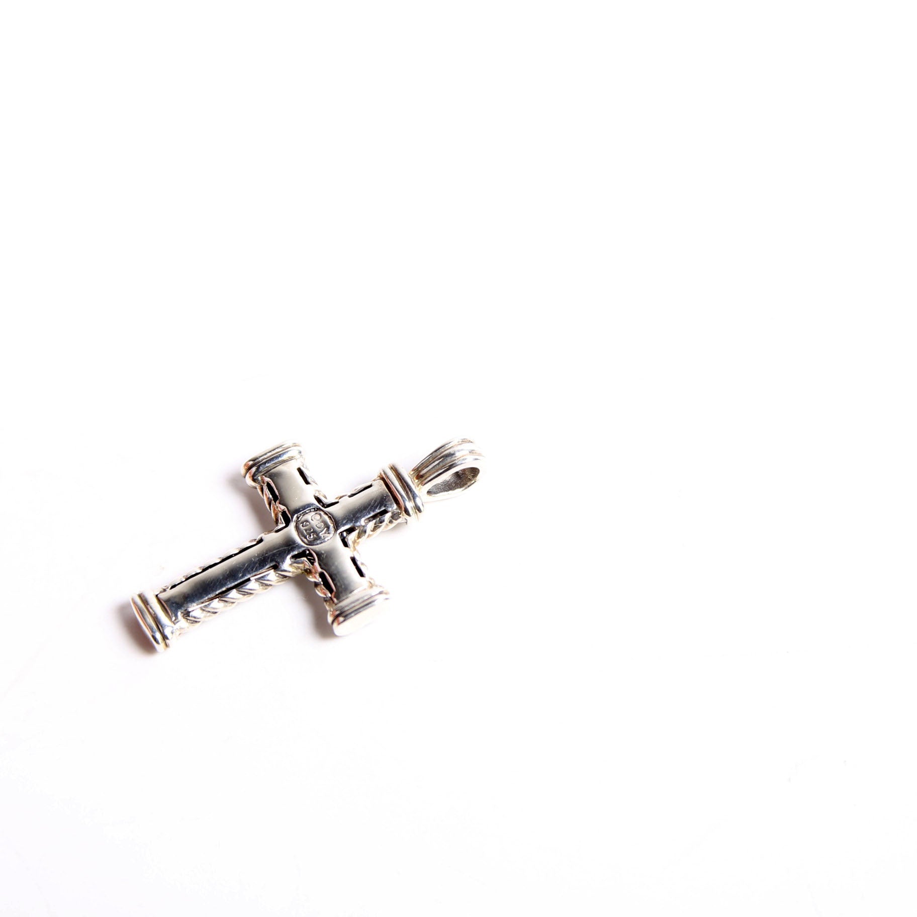 Chevron Cross 925