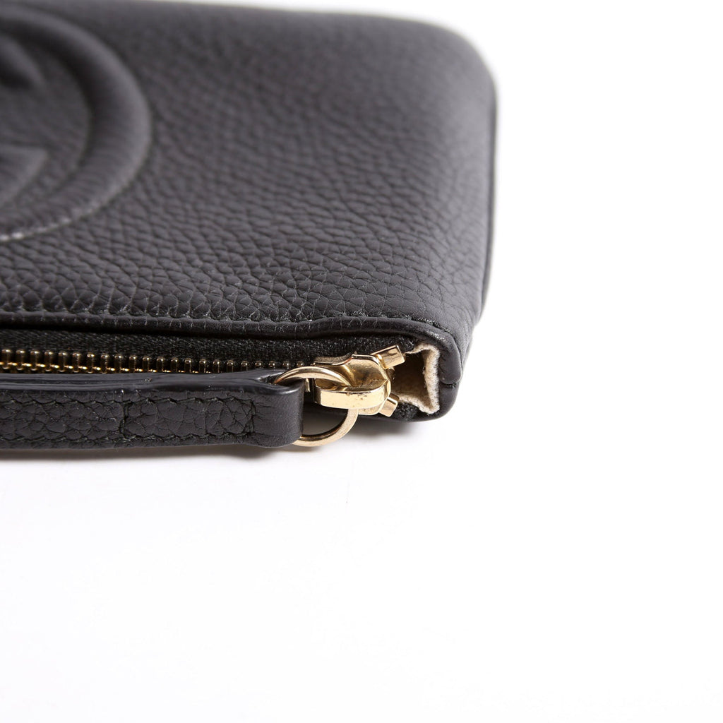 295840 Soho Wristlet Black