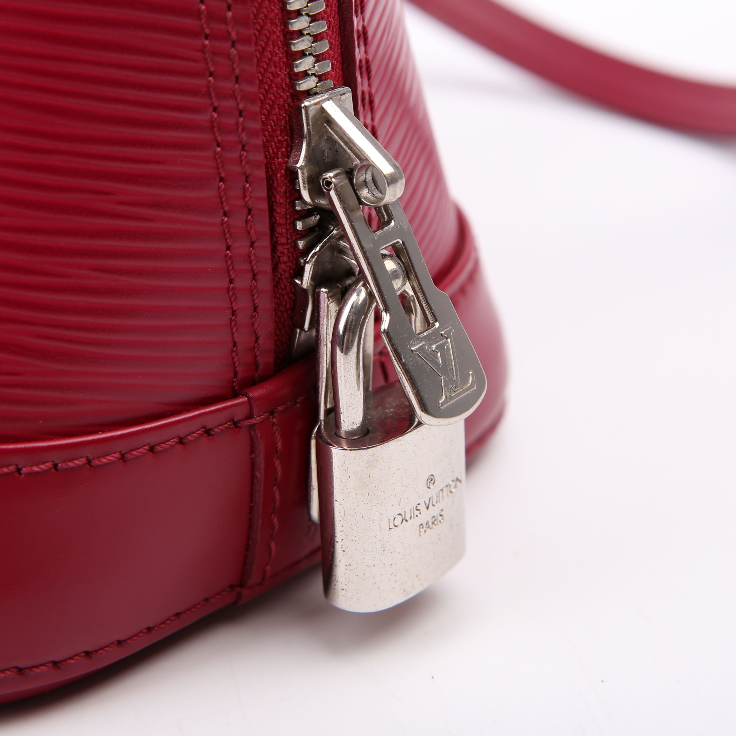 Alma BB With Strap Epi Burgundy