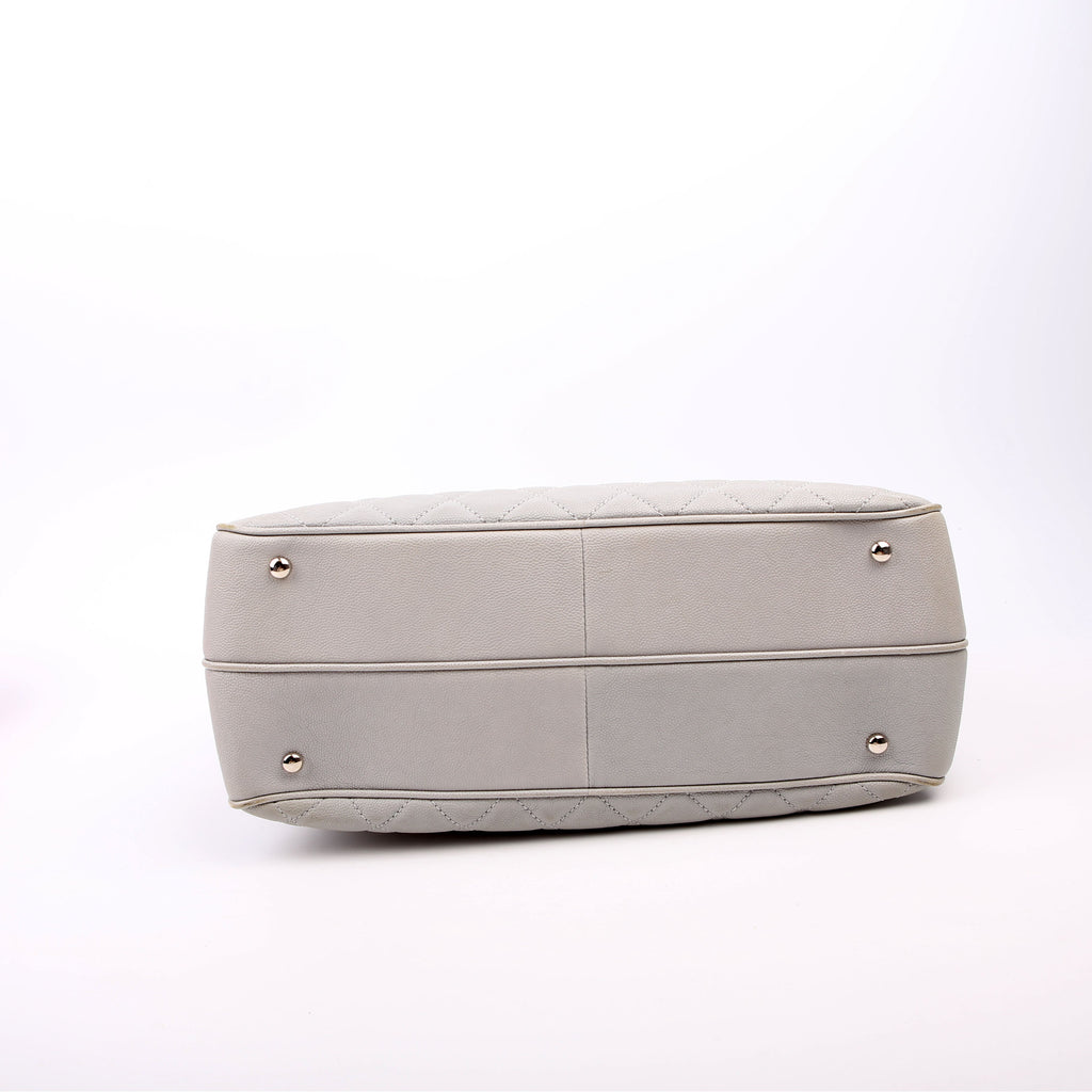 Urban Companion Large Shopper Caviar Grey