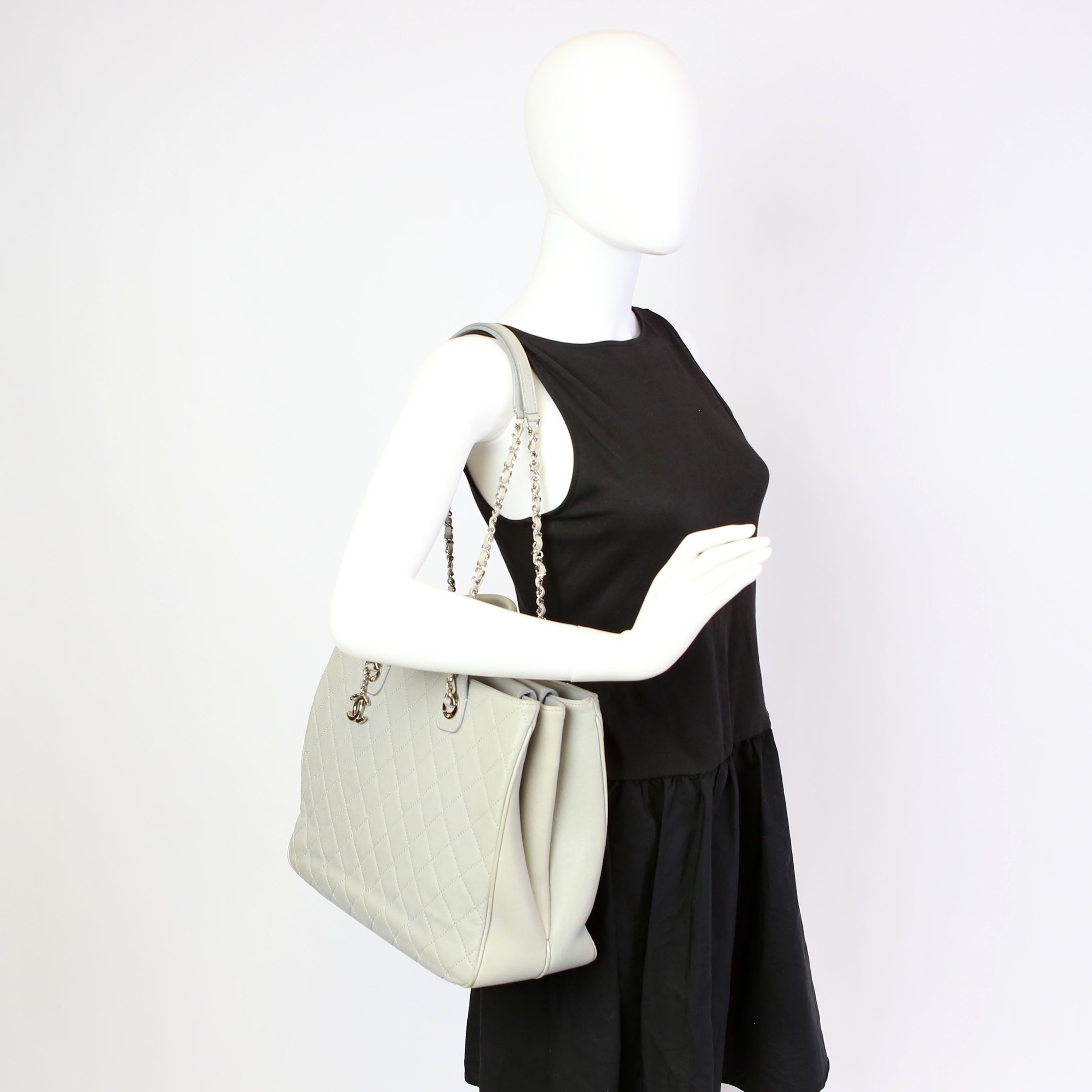 Urban Companion Large Shopper Caviar Grey