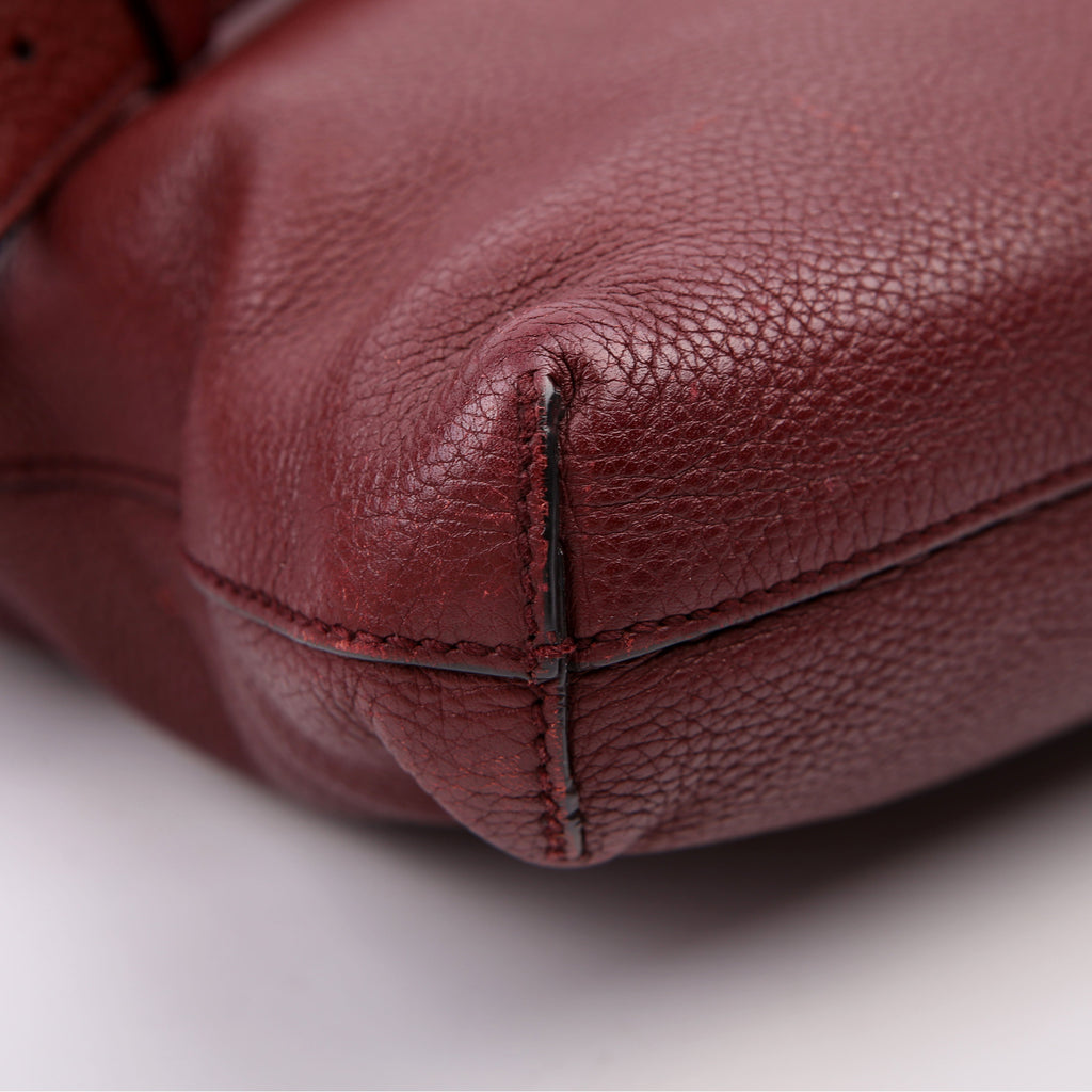 Gucci 322059 Soho Medium Messenger Burgundy